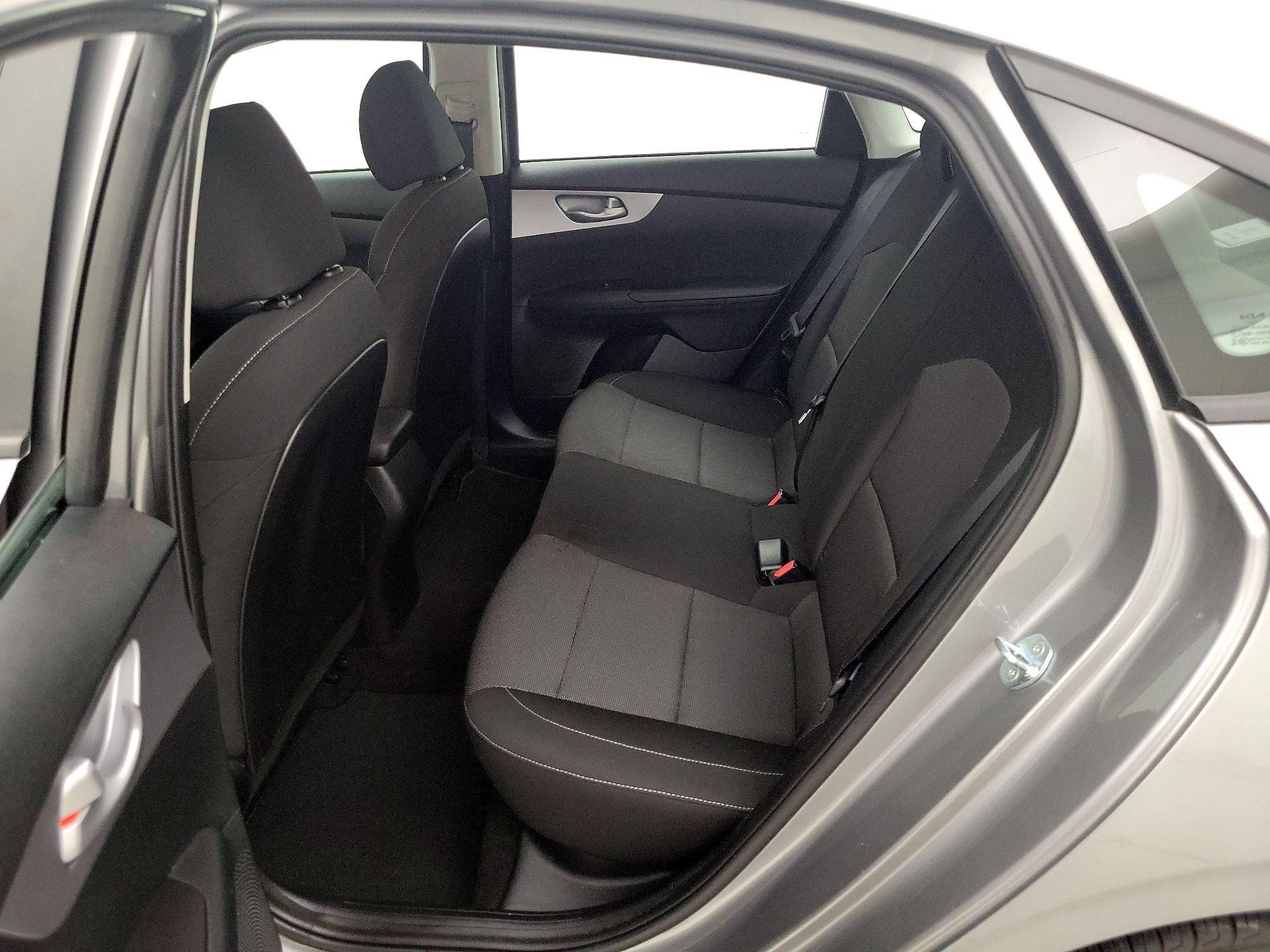 Thumbnail: 2022 Kia Forte - 19