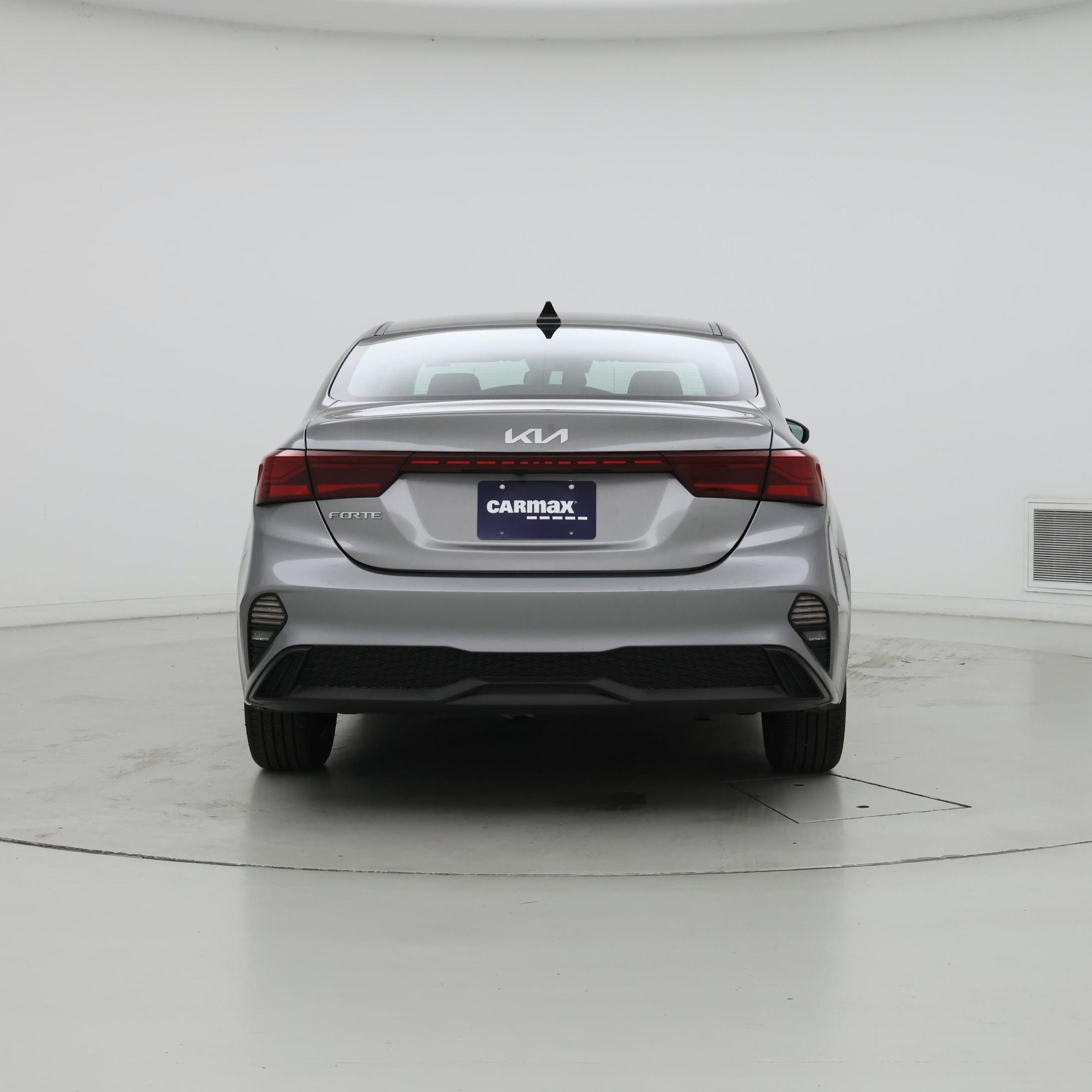 Thumbnail: 2022 Kia Forte - 6