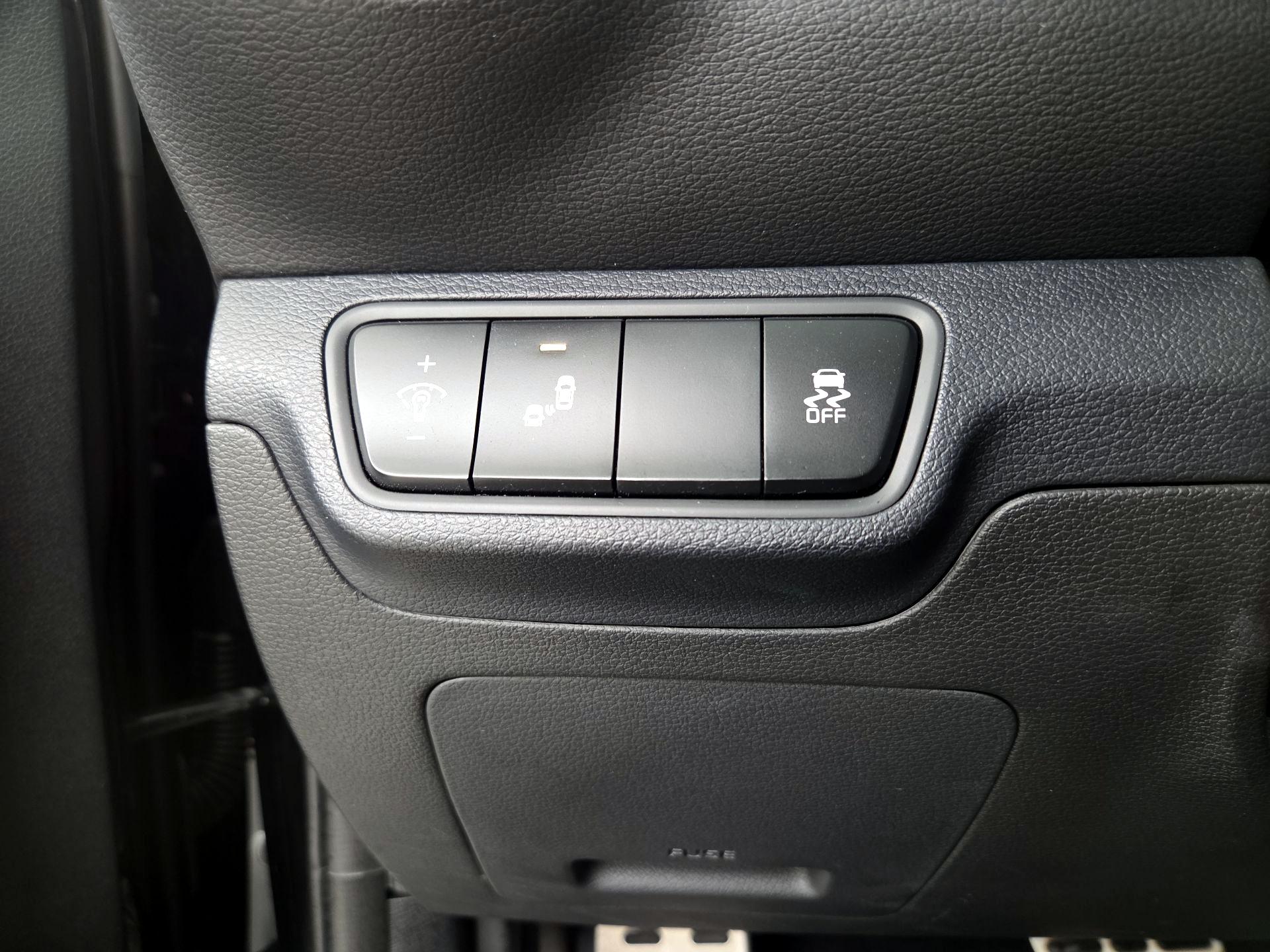 Thumbnail: 2022 Kia Forte - 13