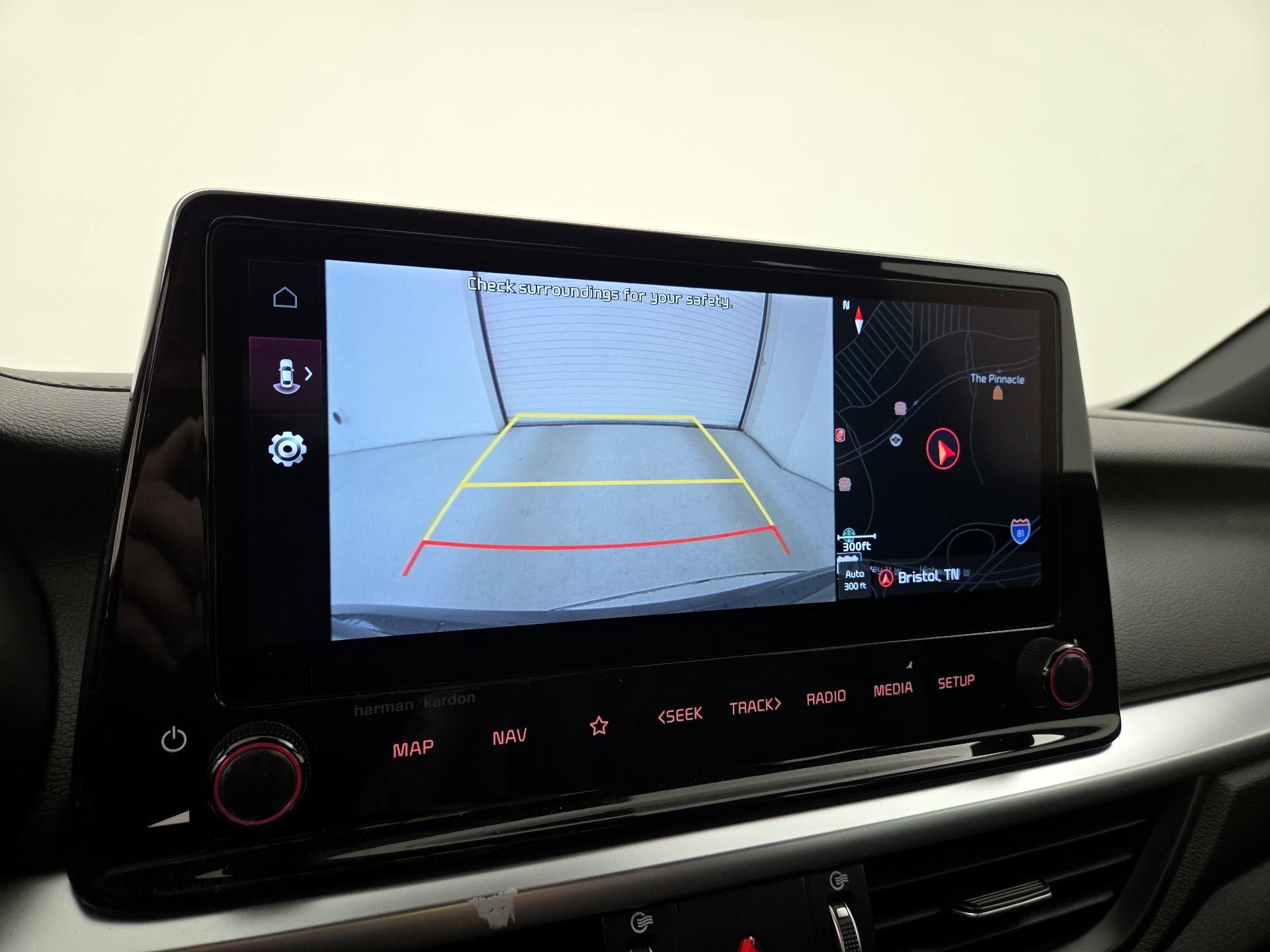 Thumbnail: 2022 Kia Forte - 15