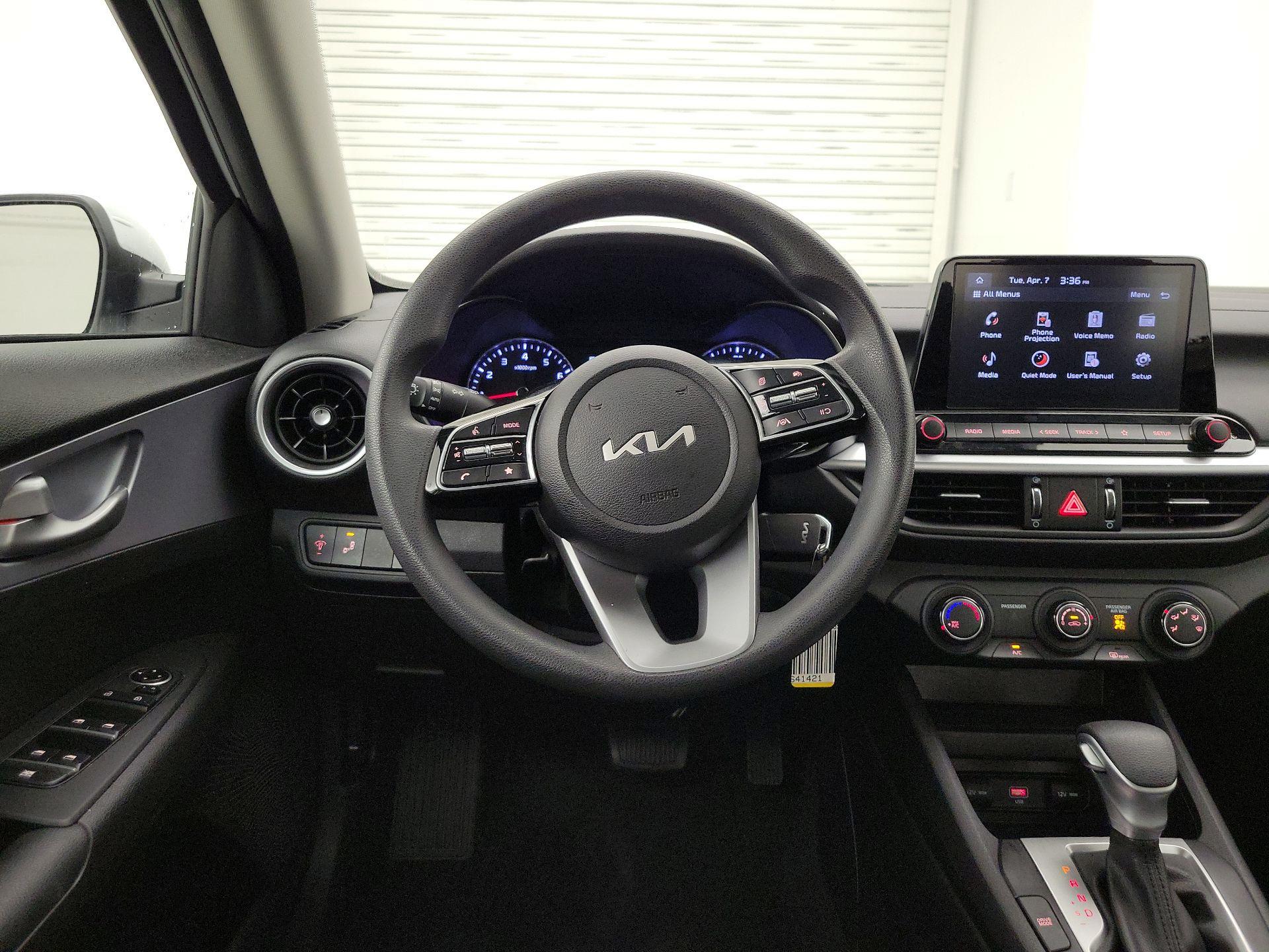 Thumbnail: 2023 Kia Forte - 10