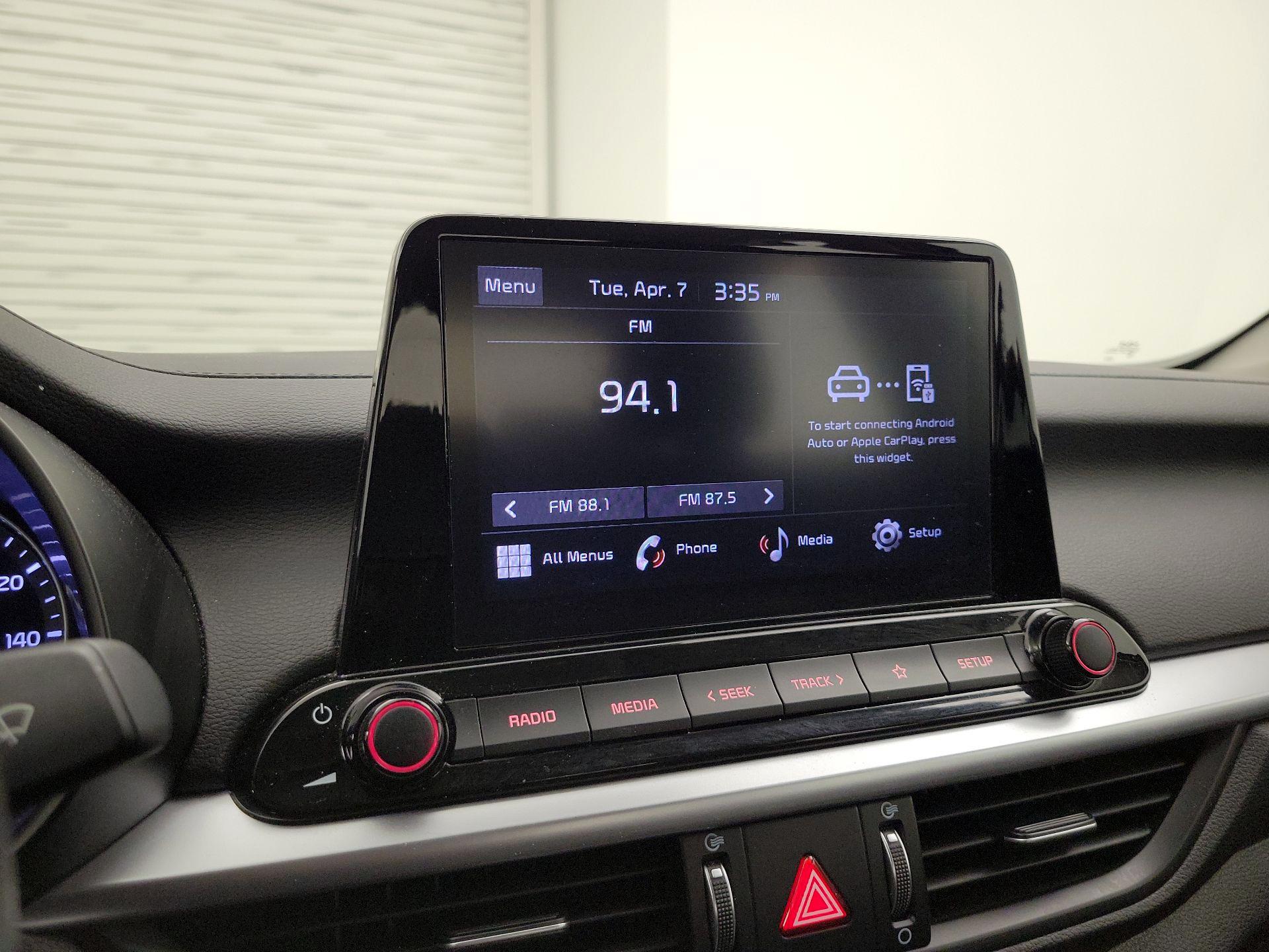 Thumbnail: 2023 Kia Forte - 15