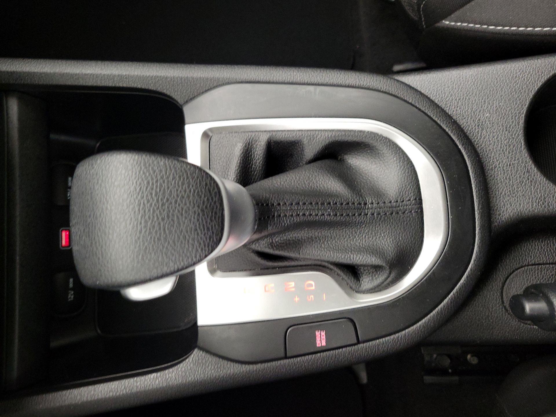 Thumbnail: 2023 Kia Forte - 17