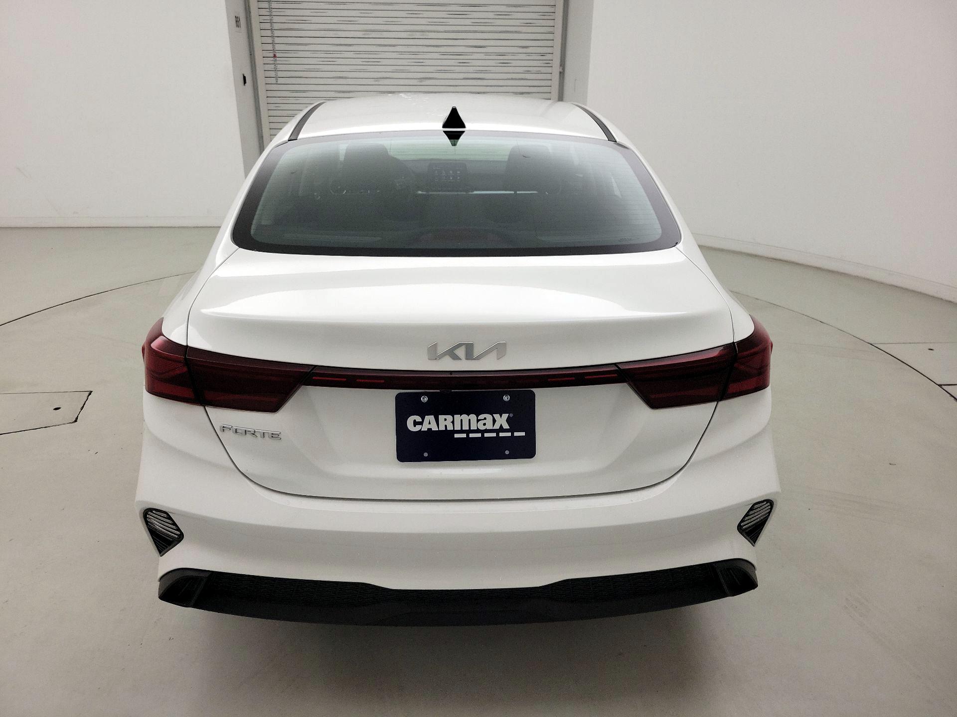 Thumbnail: 2023 Kia Forte - 20