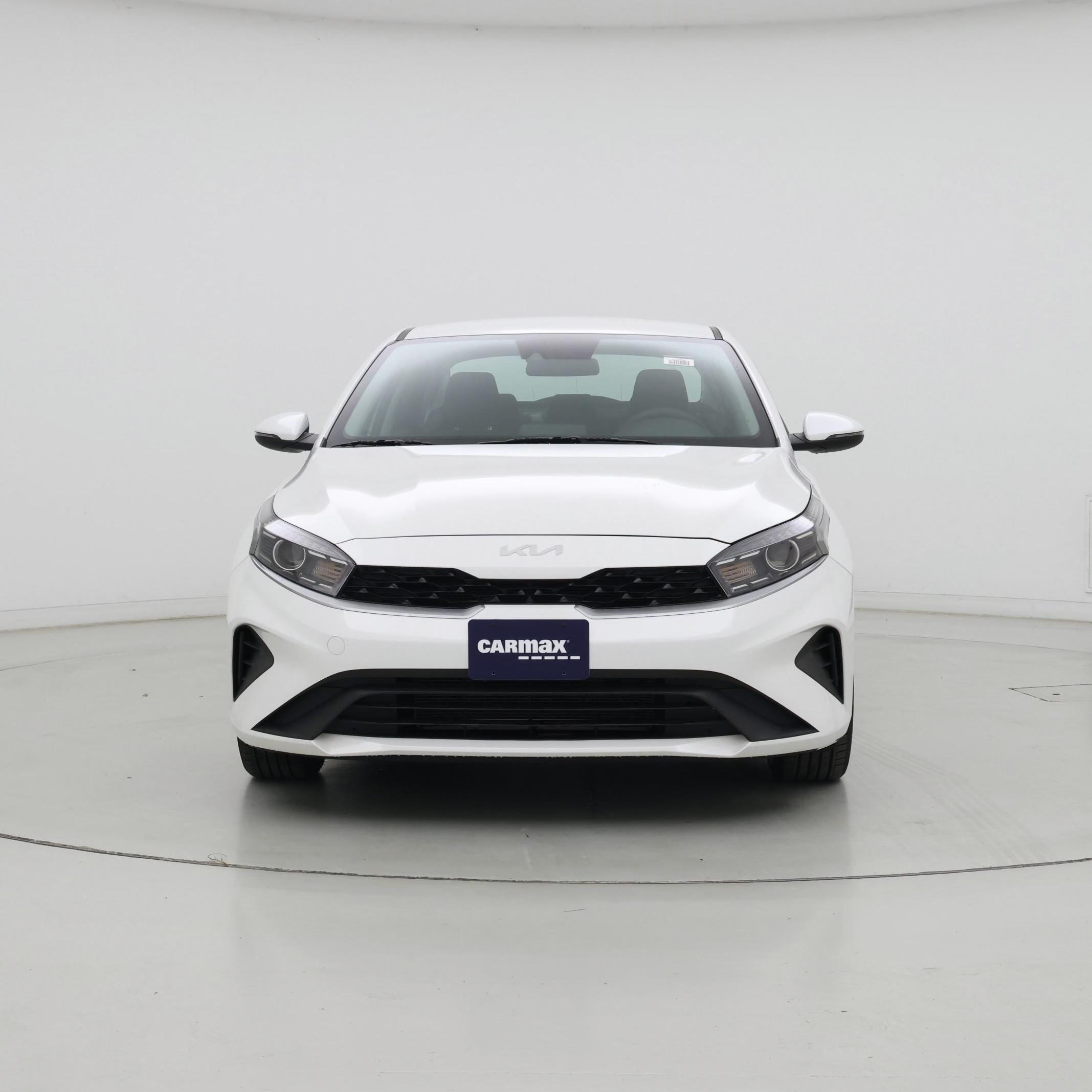 Thumbnail: 2023 Kia Forte - 5