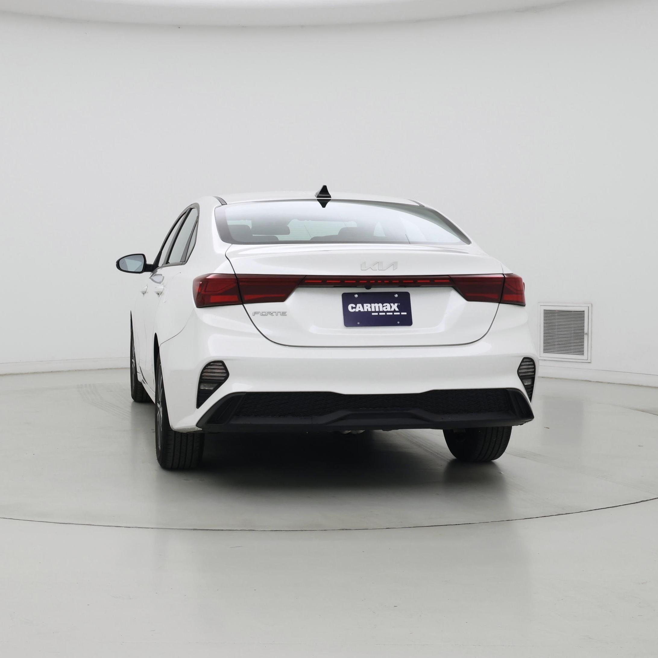 Thumbnail: 2023 Kia Forte - 6