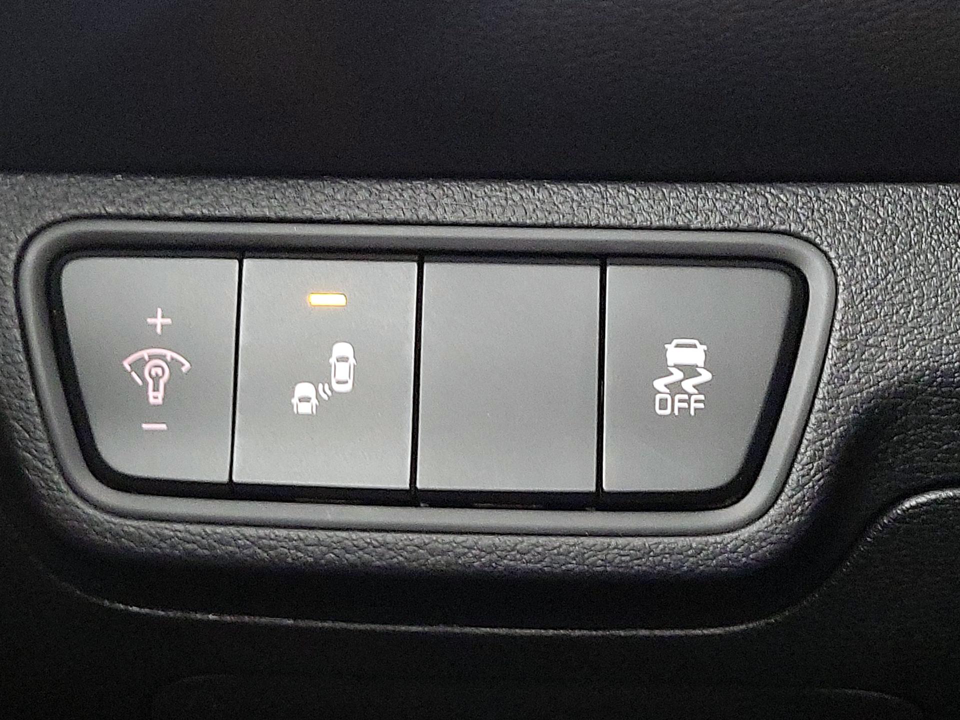 Thumbnail: 2023 Kia Forte - 11