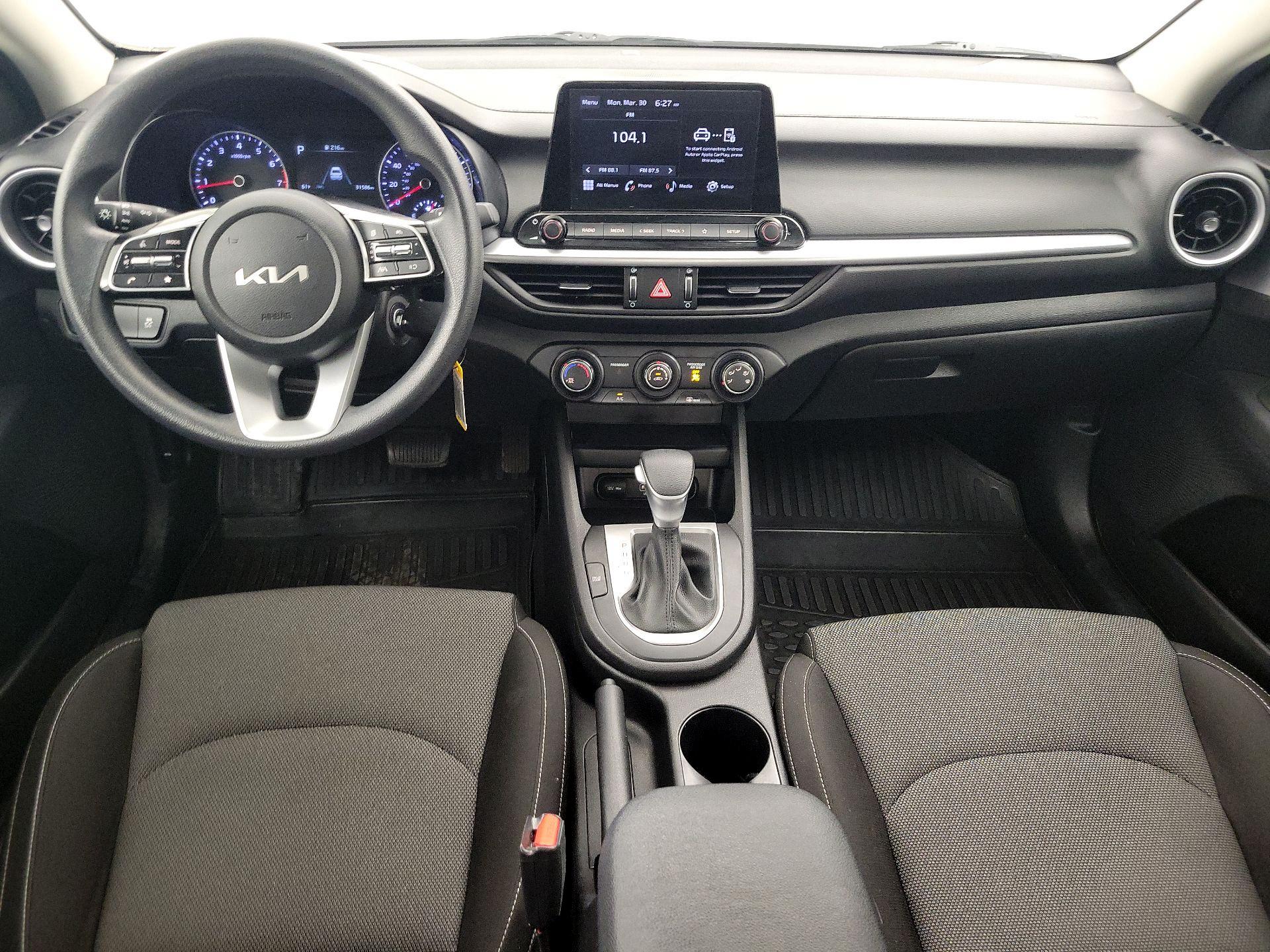 Thumbnail: 2023 Kia Forte - 9