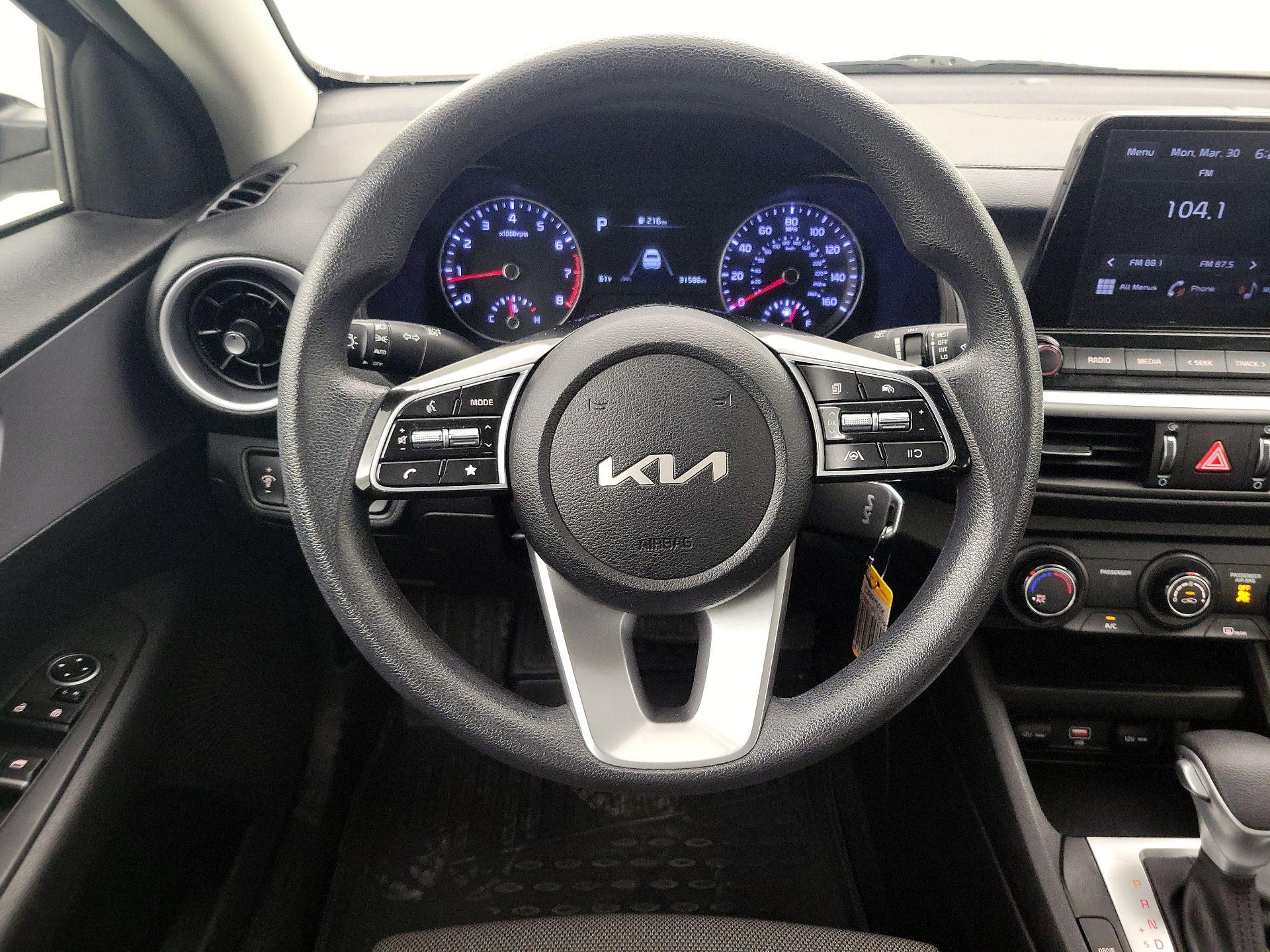 Thumbnail: 2023 Kia Forte - 10