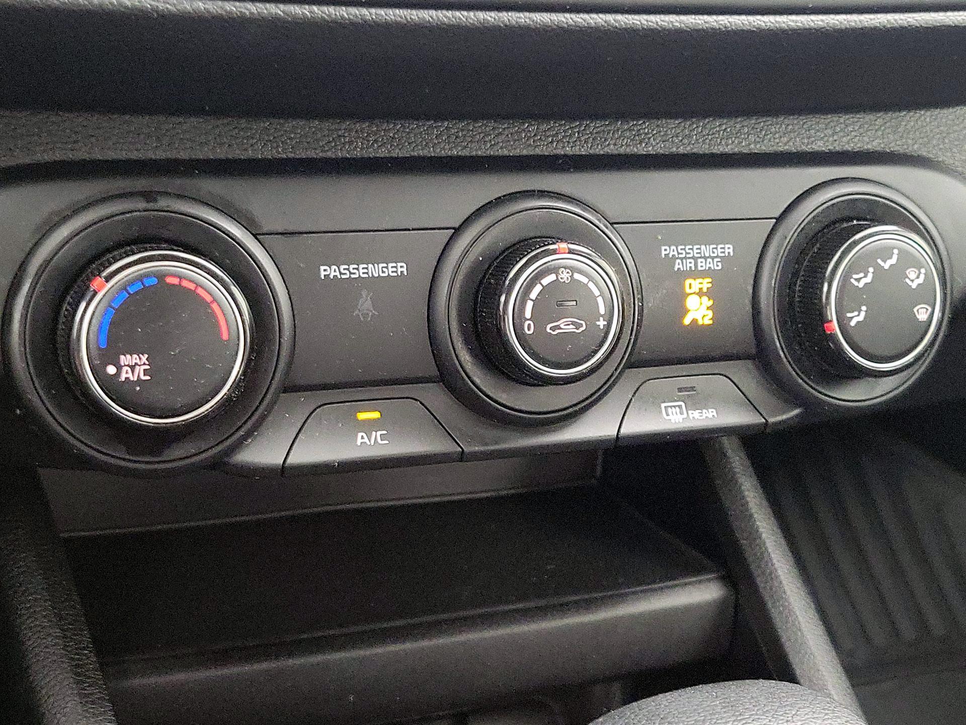 Thumbnail: 2023 Kia Forte - 16