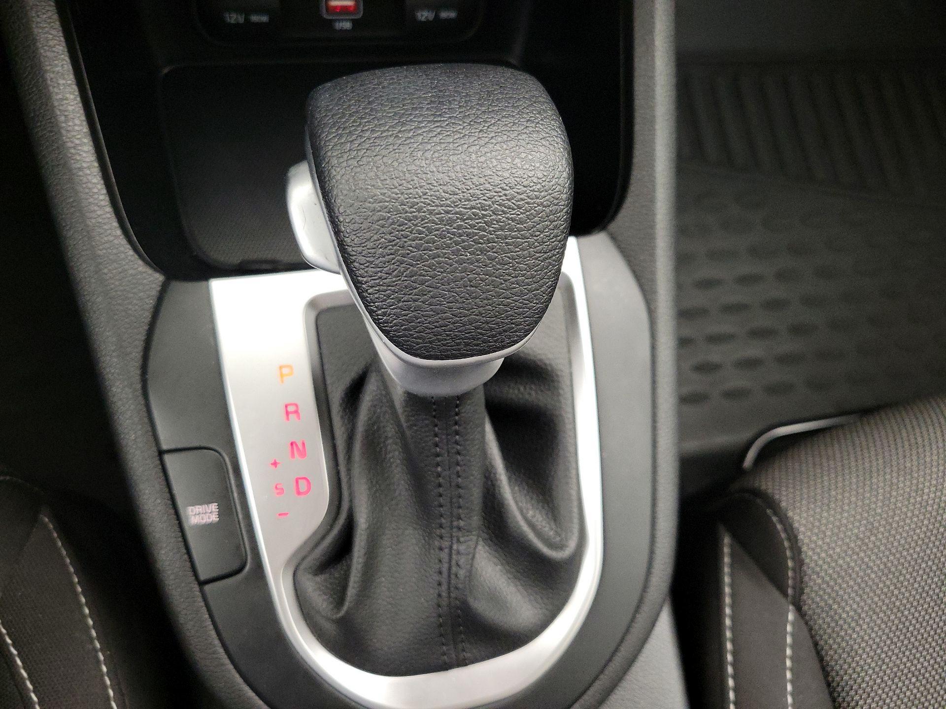 Thumbnail: 2023 Kia Forte - 17