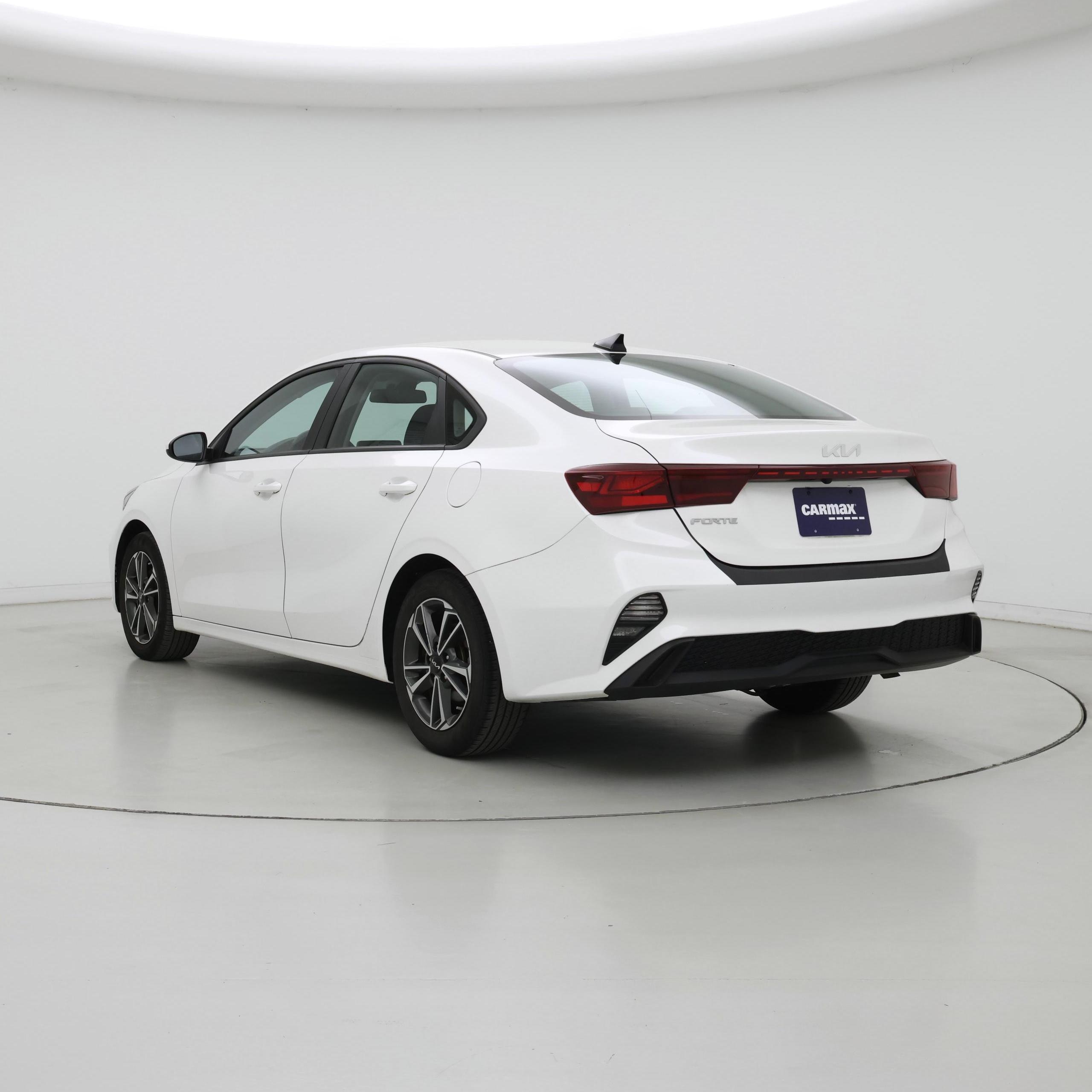 Thumbnail: 2023 Kia Forte - 2