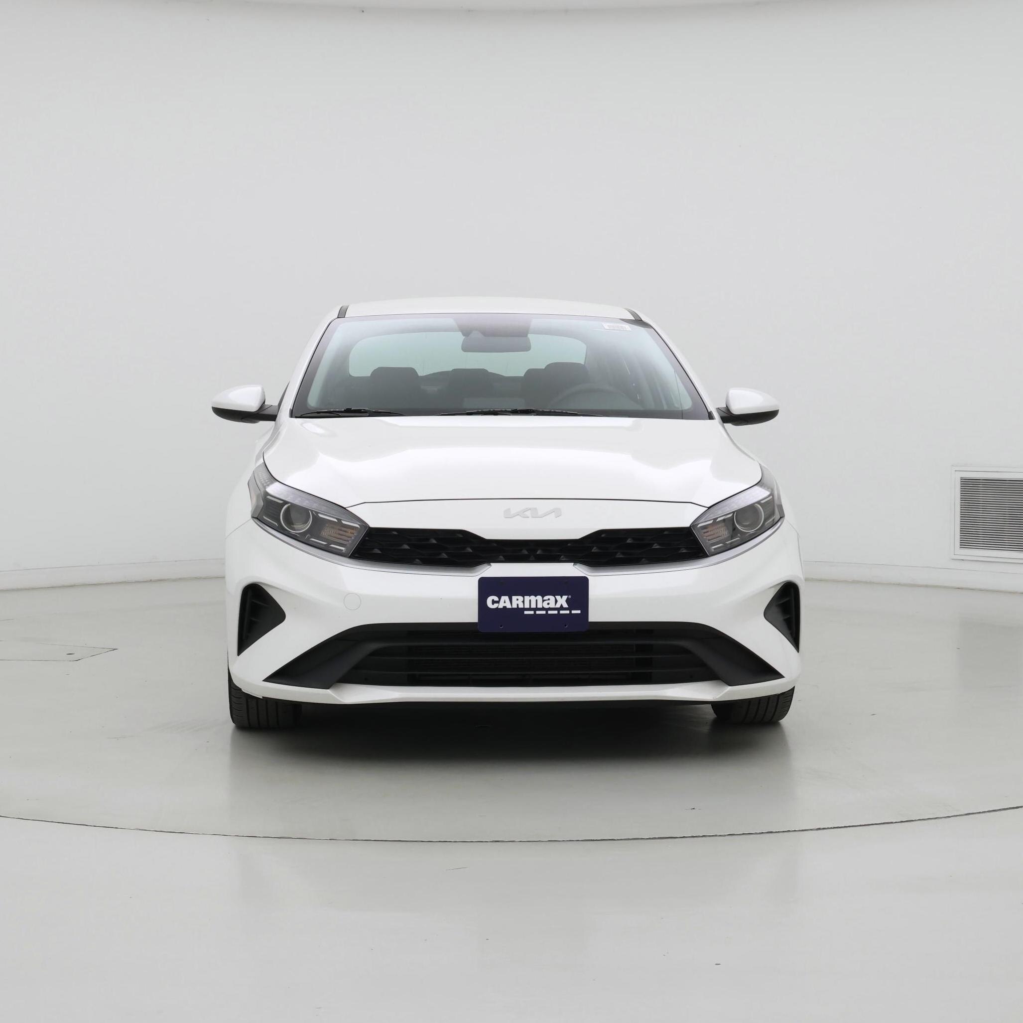 Thumbnail: 2023 Kia Forte - 5