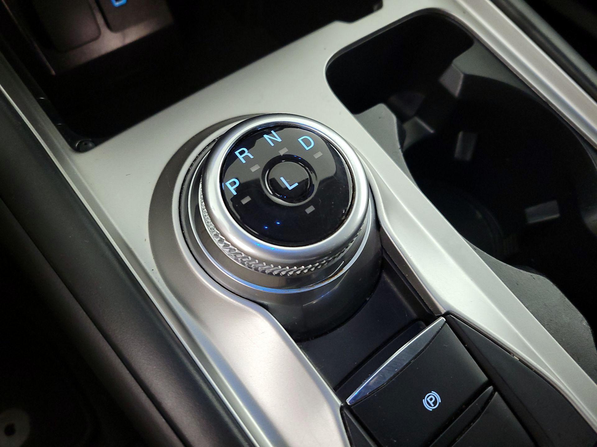 Thumbnail: 2021 Ford Explorer - 17