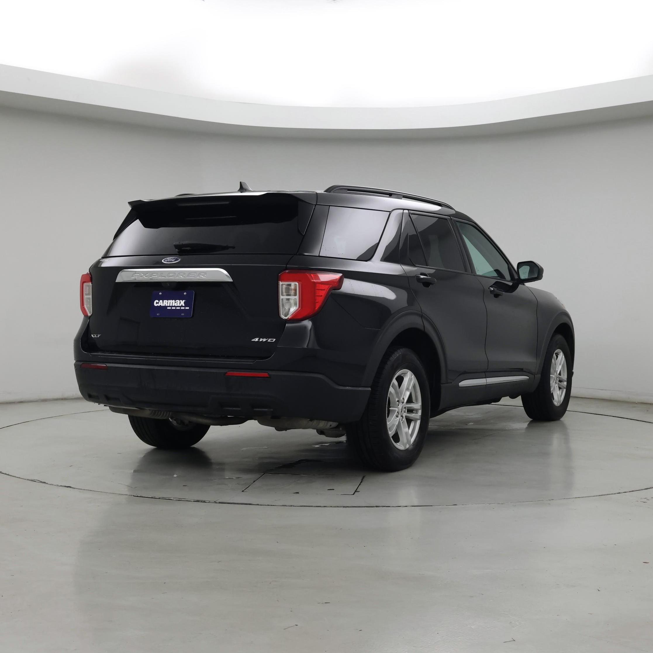 Thumbnail: 2021 Ford Explorer - 8