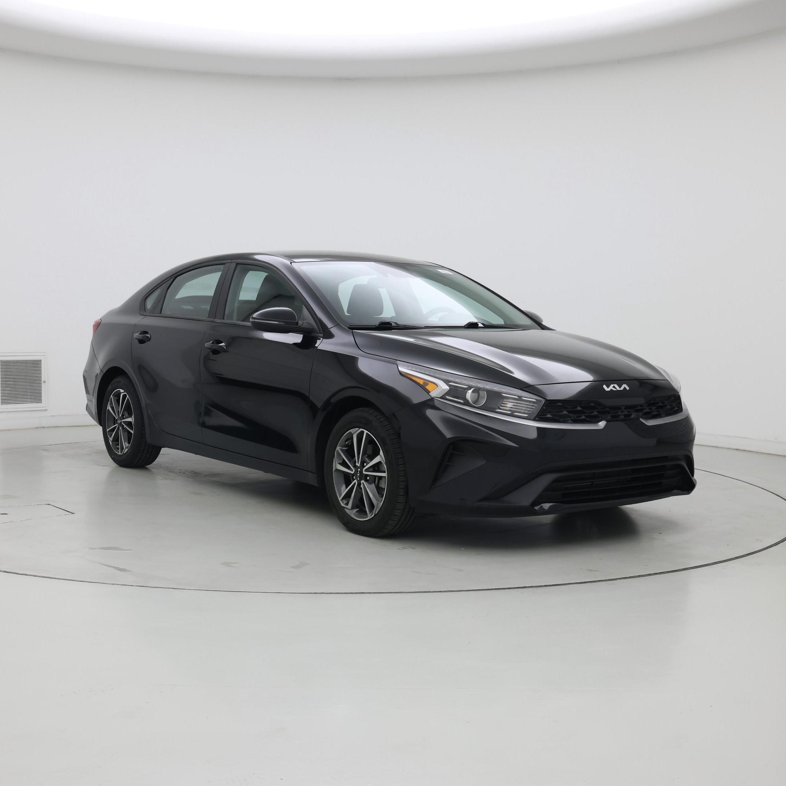  2023 Kia Forte LXS FWD   