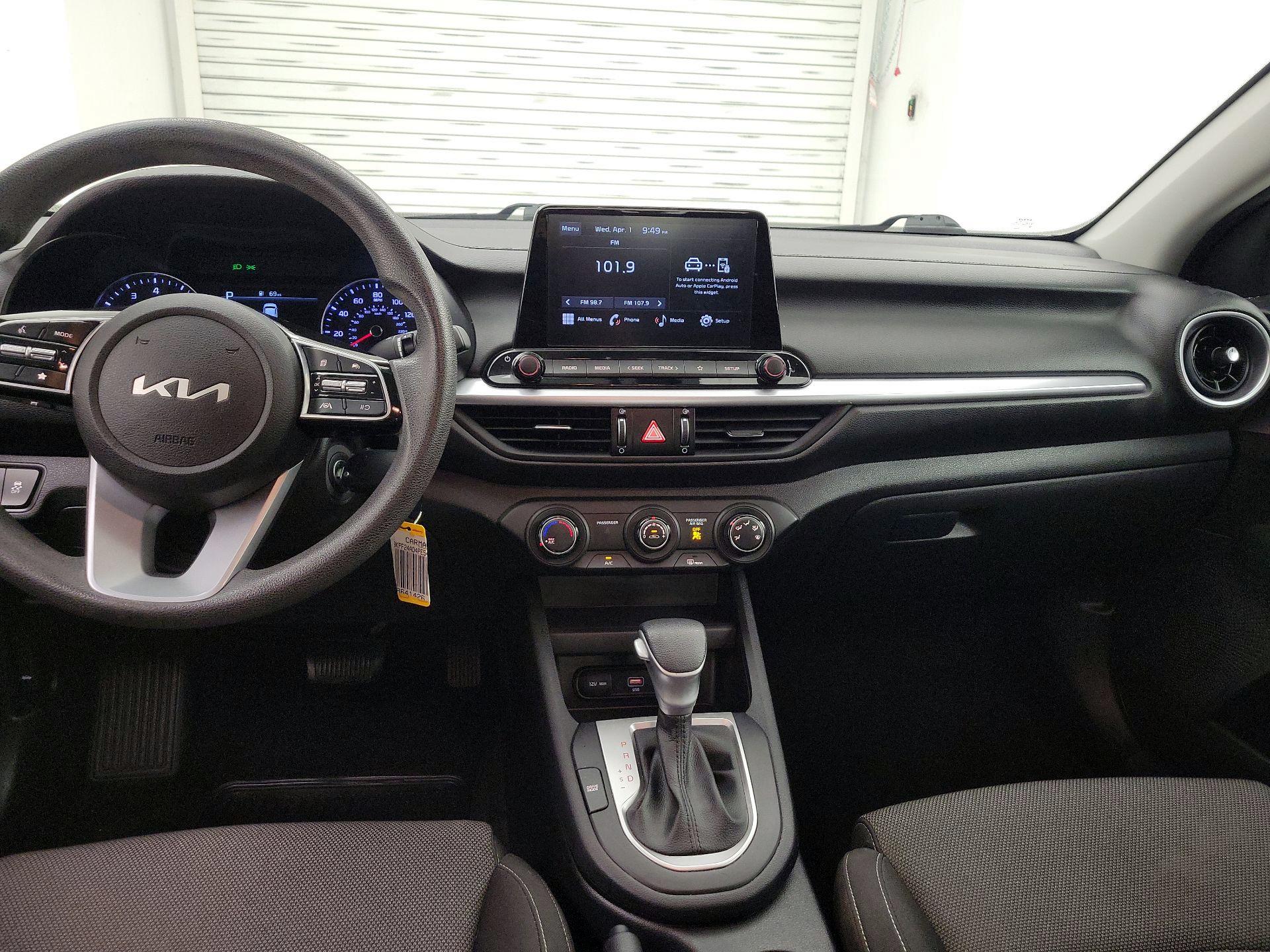 Thumbnail: 2023 Kia Forte - 9