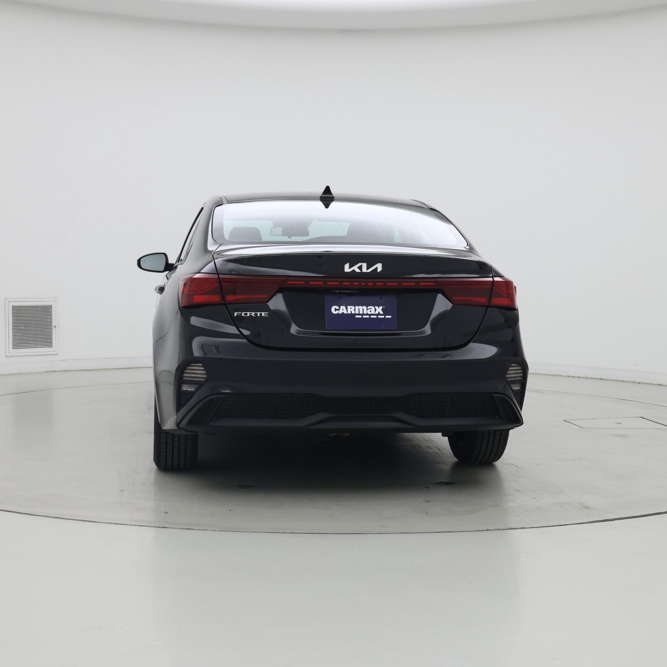 Thumbnail: 2023 Kia Forte - 6