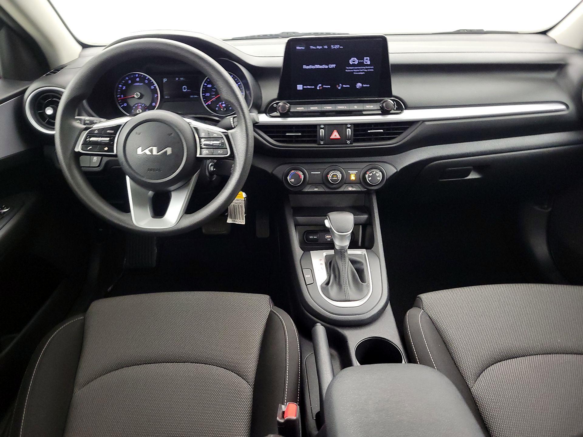 Thumbnail: 2023 Kia Forte - 9