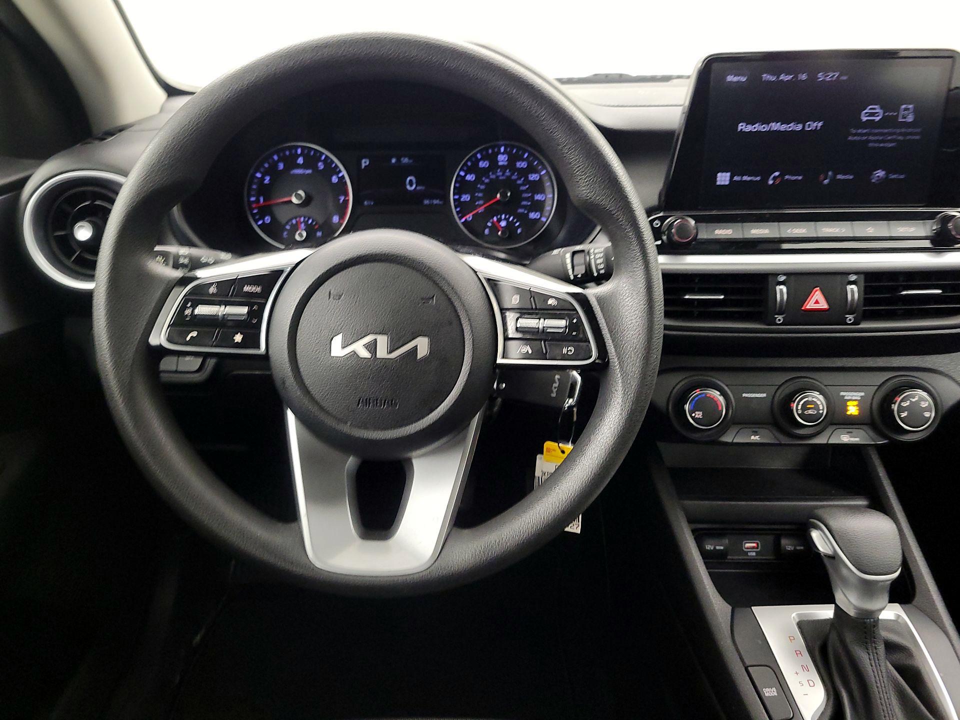 Thumbnail: 2023 Kia Forte - 10