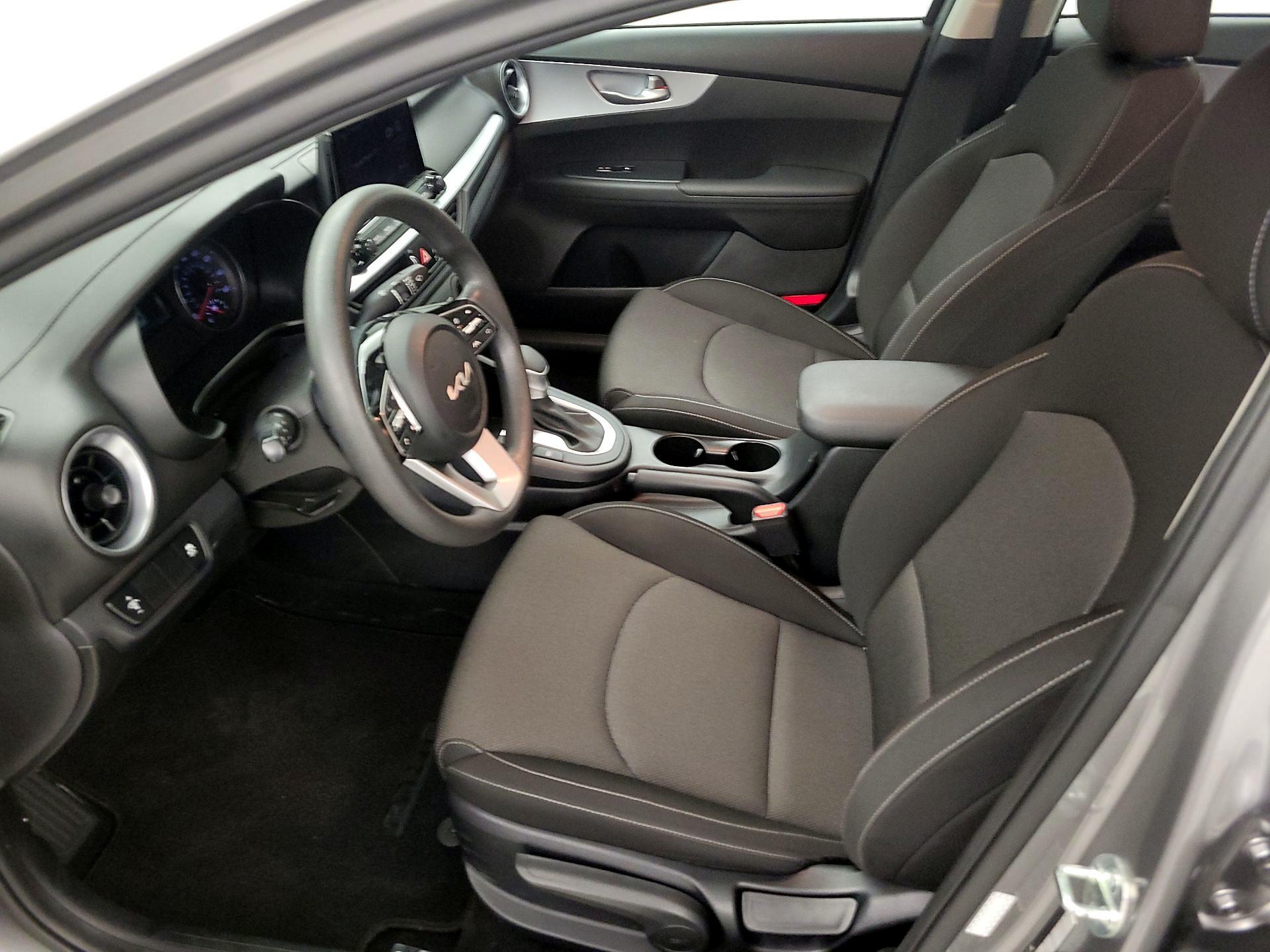 Thumbnail: 2023 Kia Forte - 11