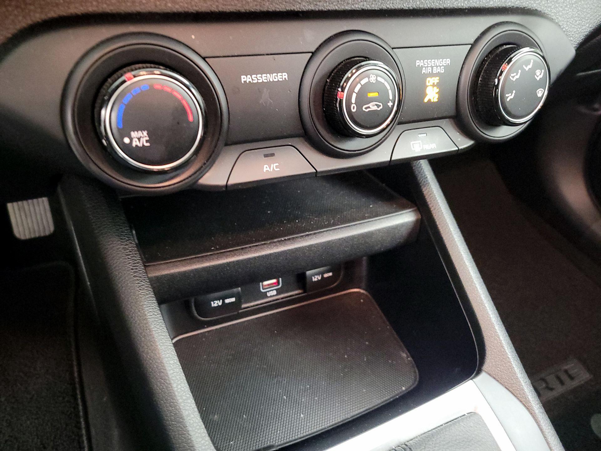 Thumbnail: 2023 Kia Forte - 16