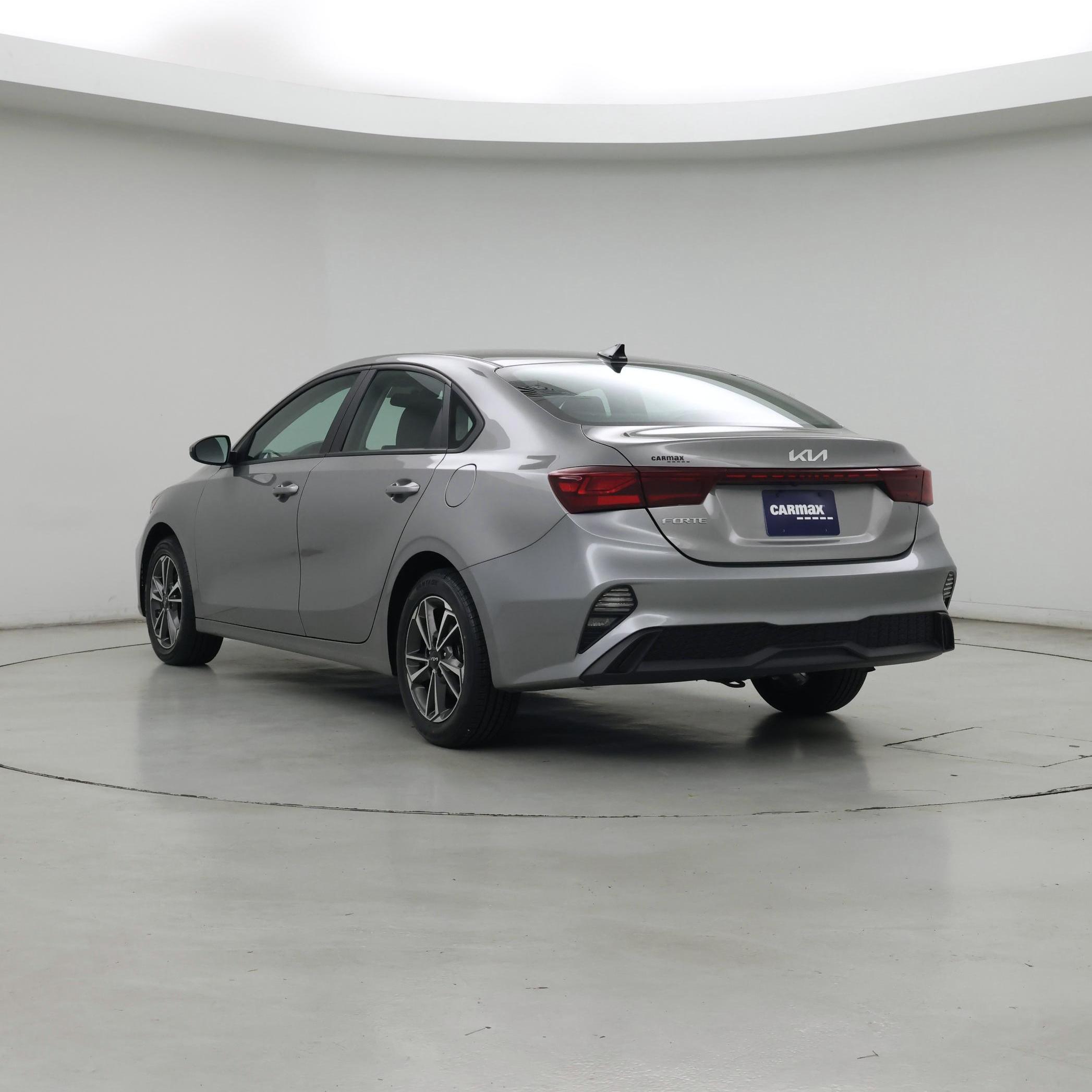 Thumbnail: 2023 Kia Forte - 2