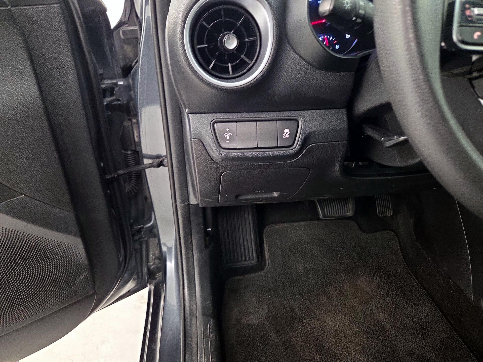 Thumbnail: 2023 Kia Forte - 11