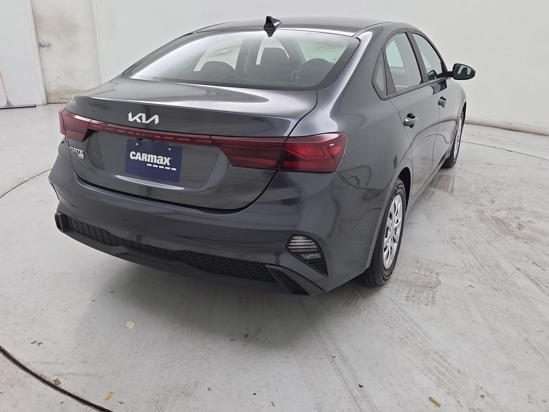 Thumbnail: 2023 Kia Forte - 5