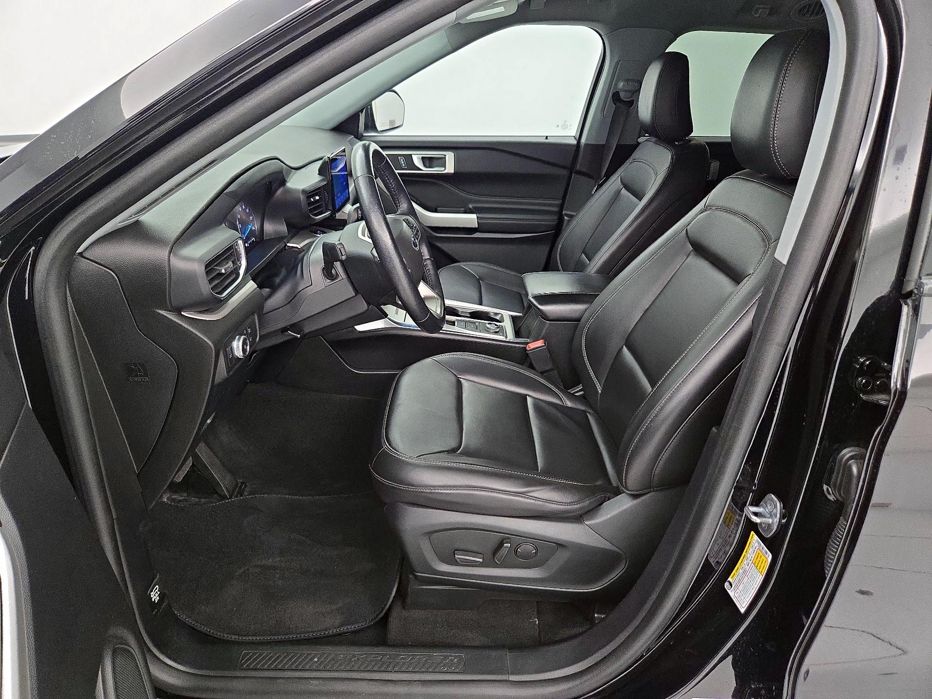 Thumbnail: 2022 Ford Explorer - 11