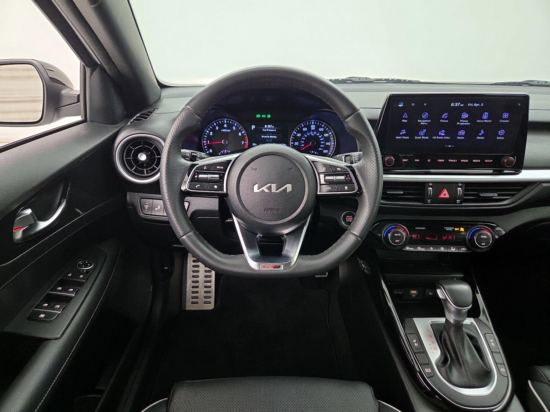 Thumbnail: 2024 Kia Forte - 10