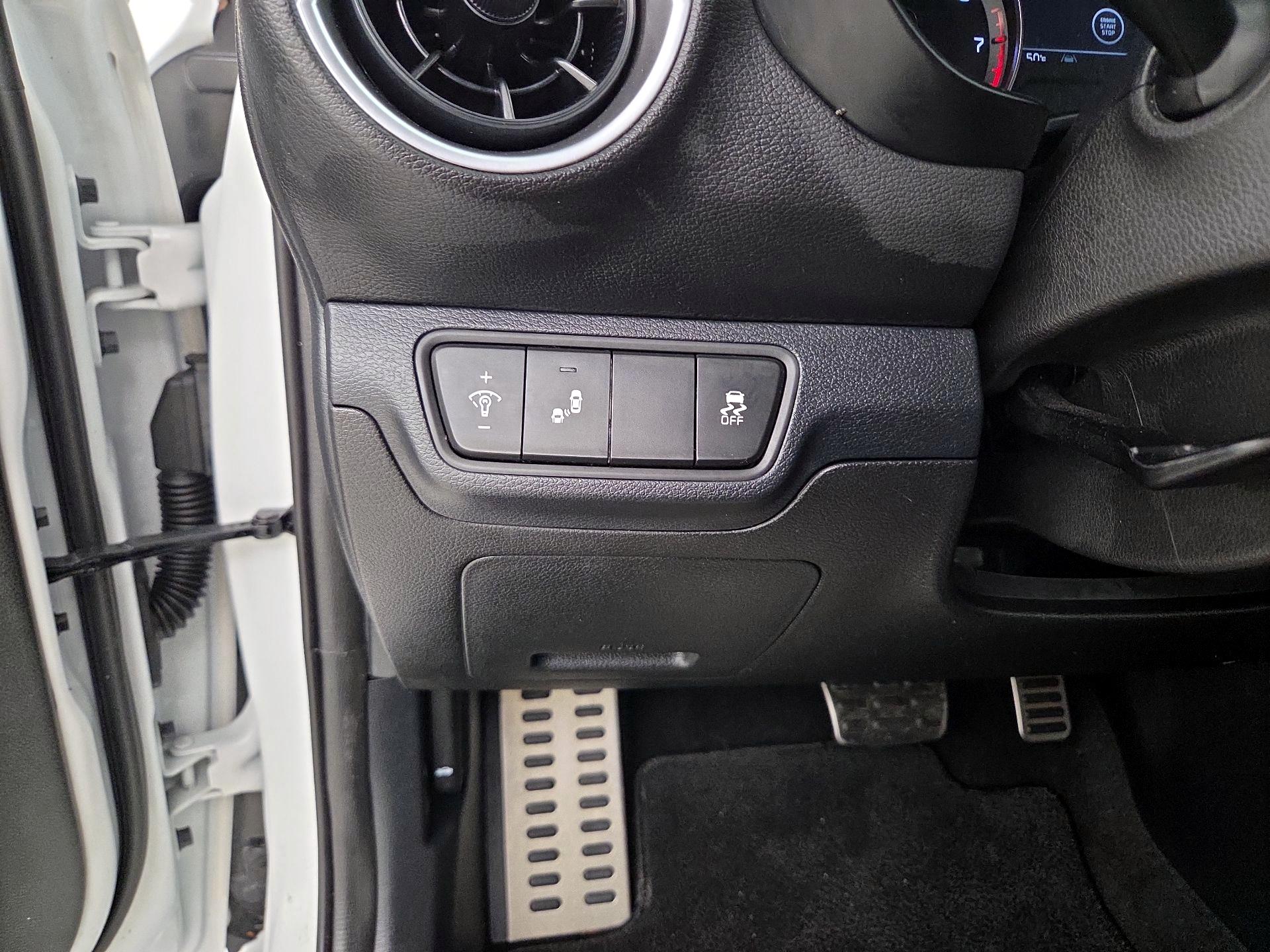 Thumbnail: 2024 Kia Forte - 13