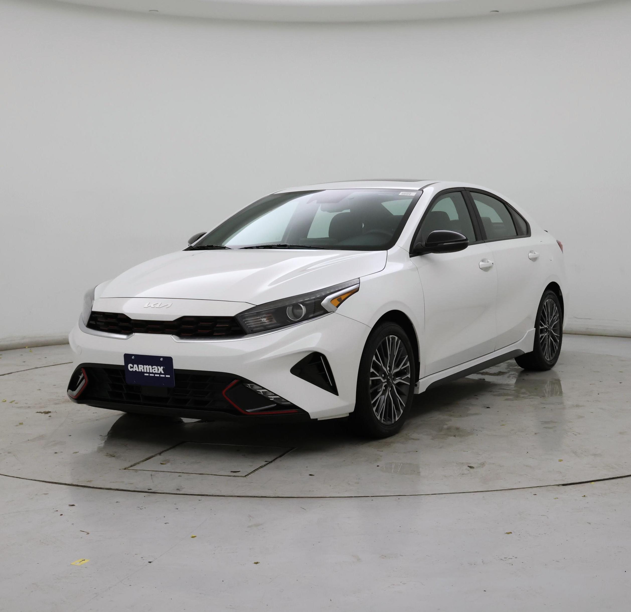 Thumbnail: 2024 Kia Forte - 4