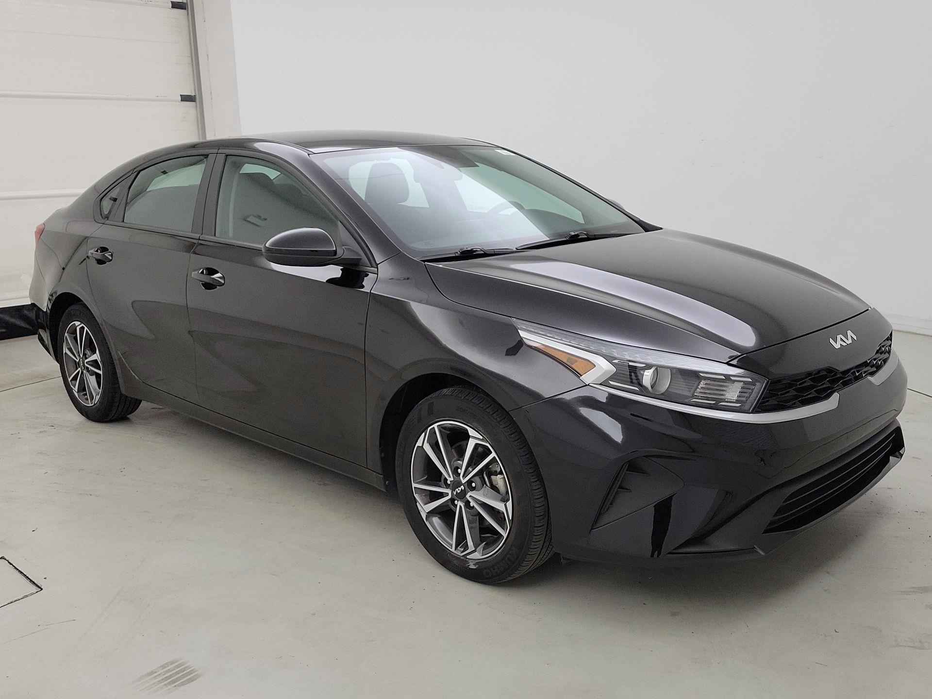 Thumbnail: 2023 Kia Forte - 1