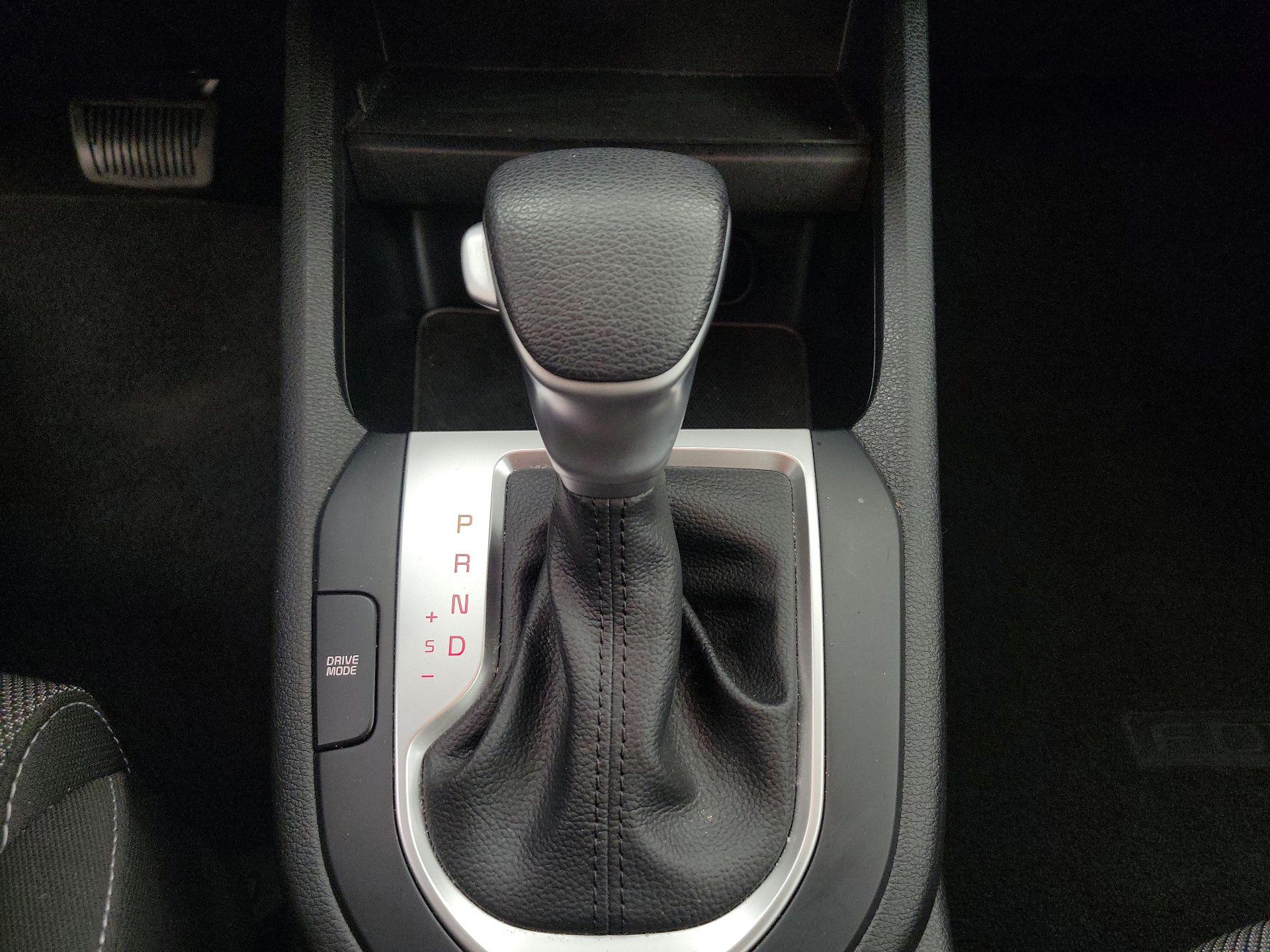 Thumbnail: 2023 Kia Forte - 15