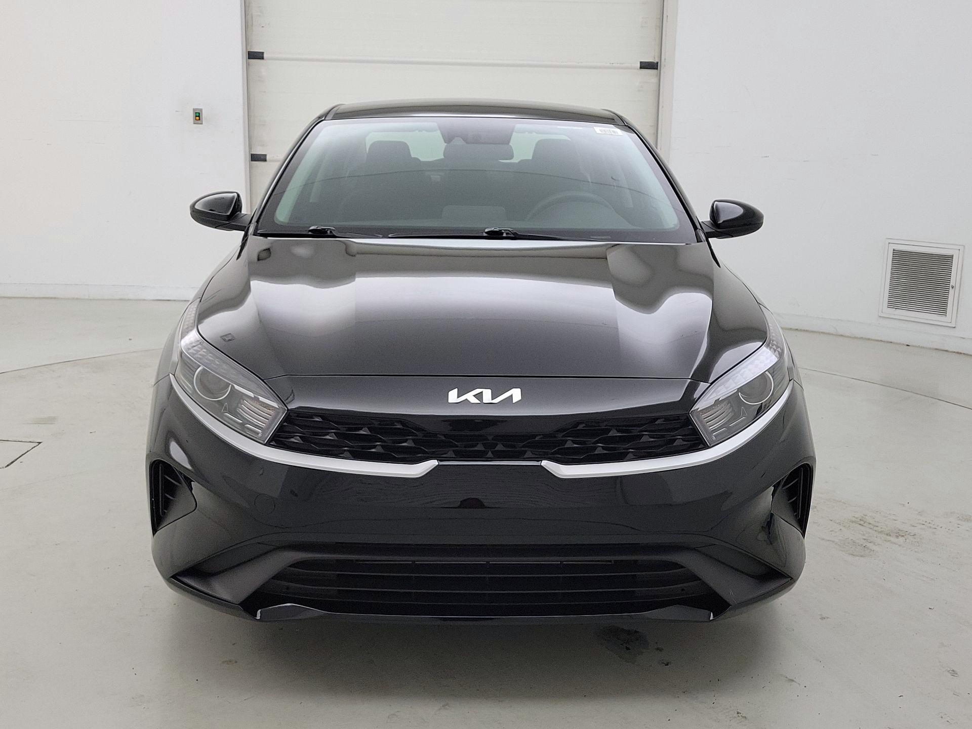 Thumbnail: 2023 Kia Forte - 2