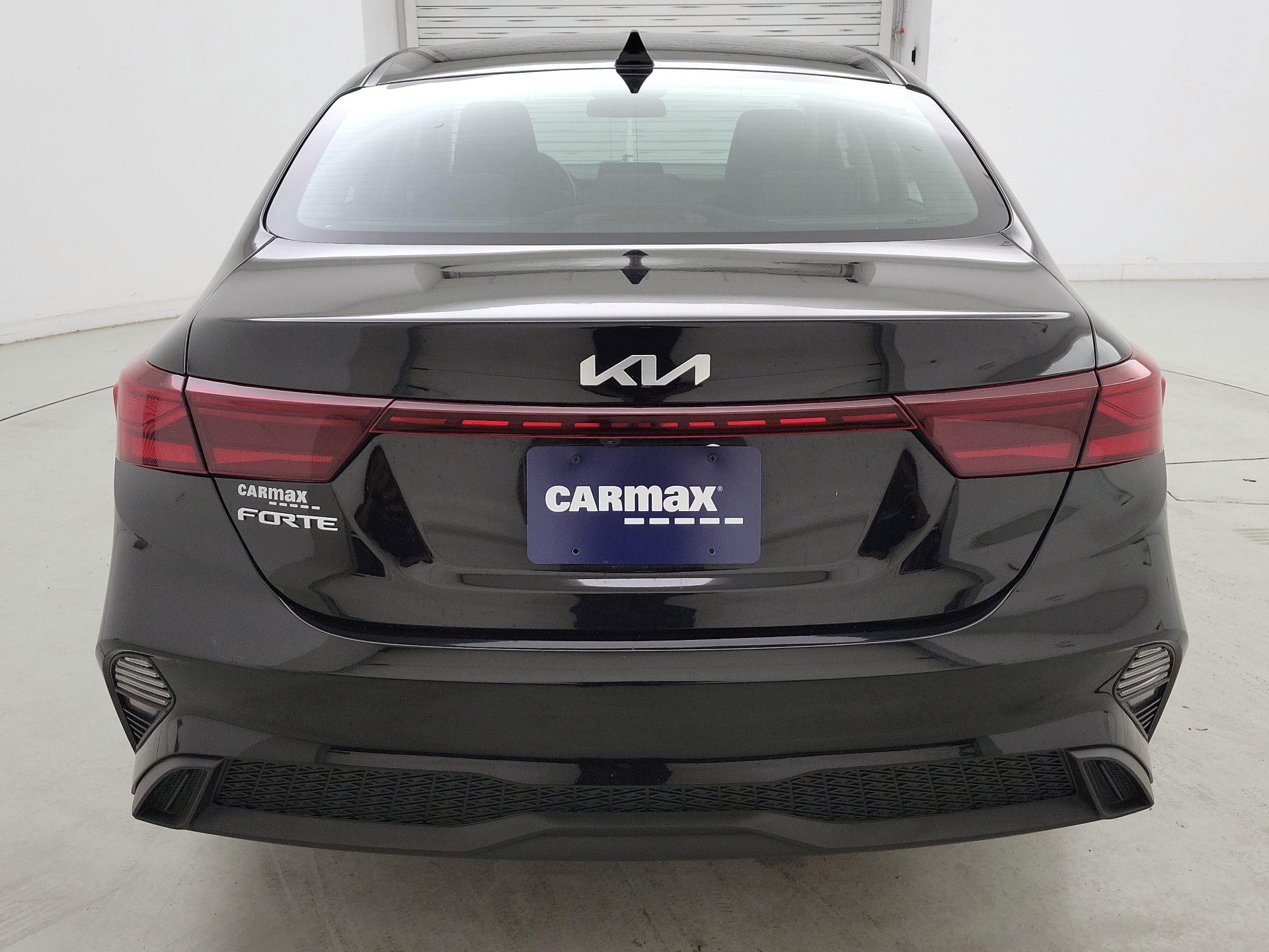 Thumbnail: 2023 Kia Forte - 6