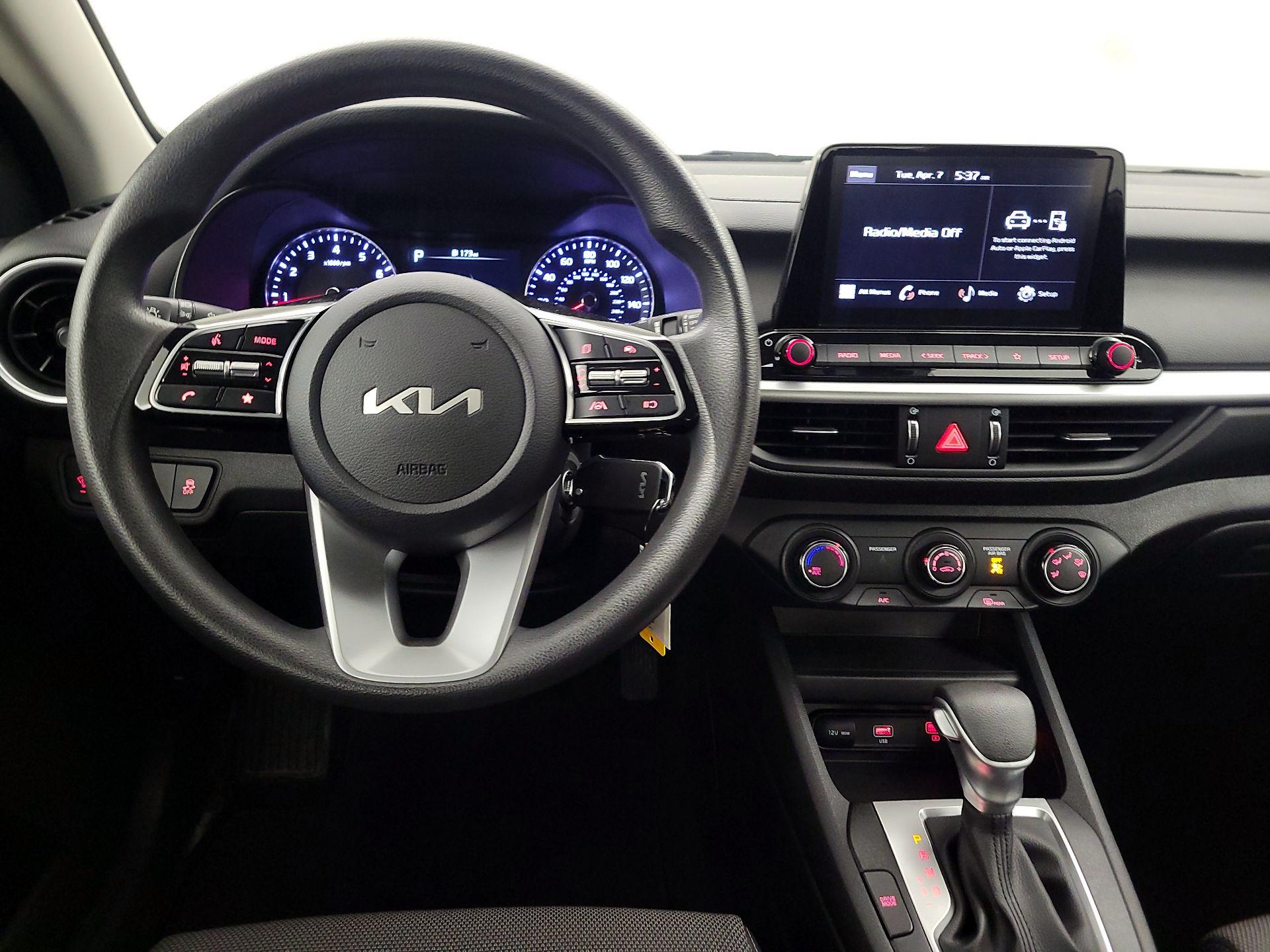 Thumbnail: 2024 Kia Forte - 10