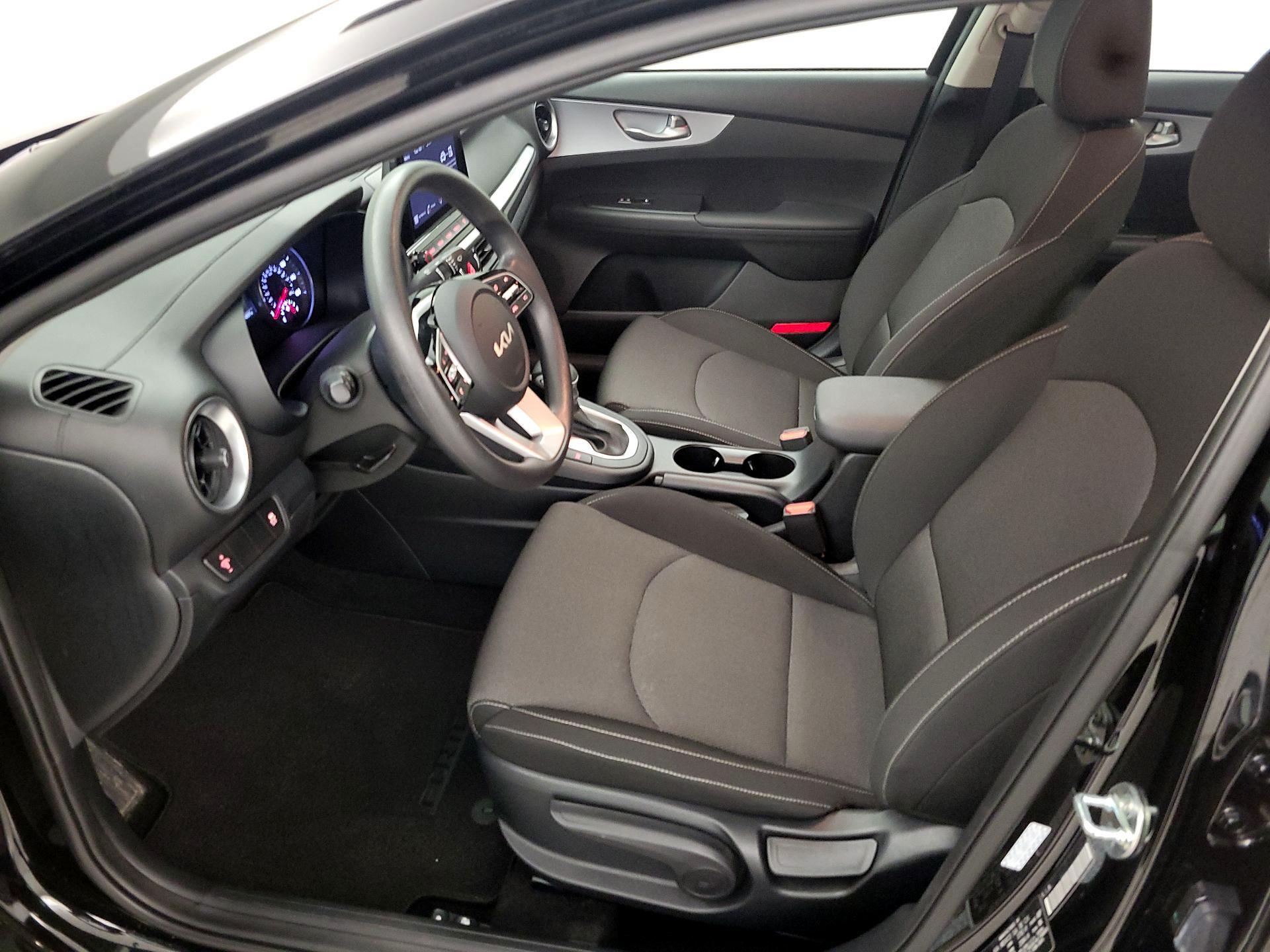 Thumbnail: 2024 Kia Forte - 11