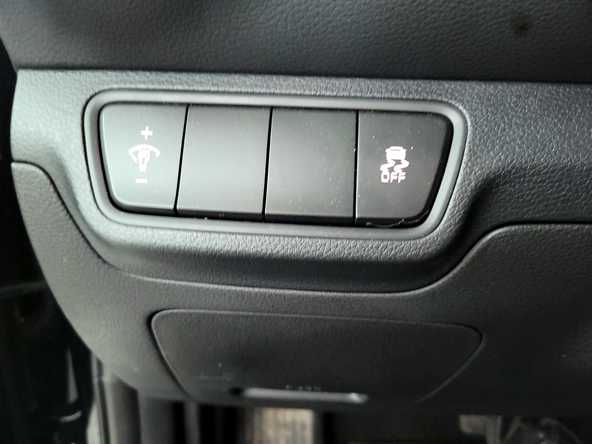 Thumbnail: 2024 Kia Forte - 13