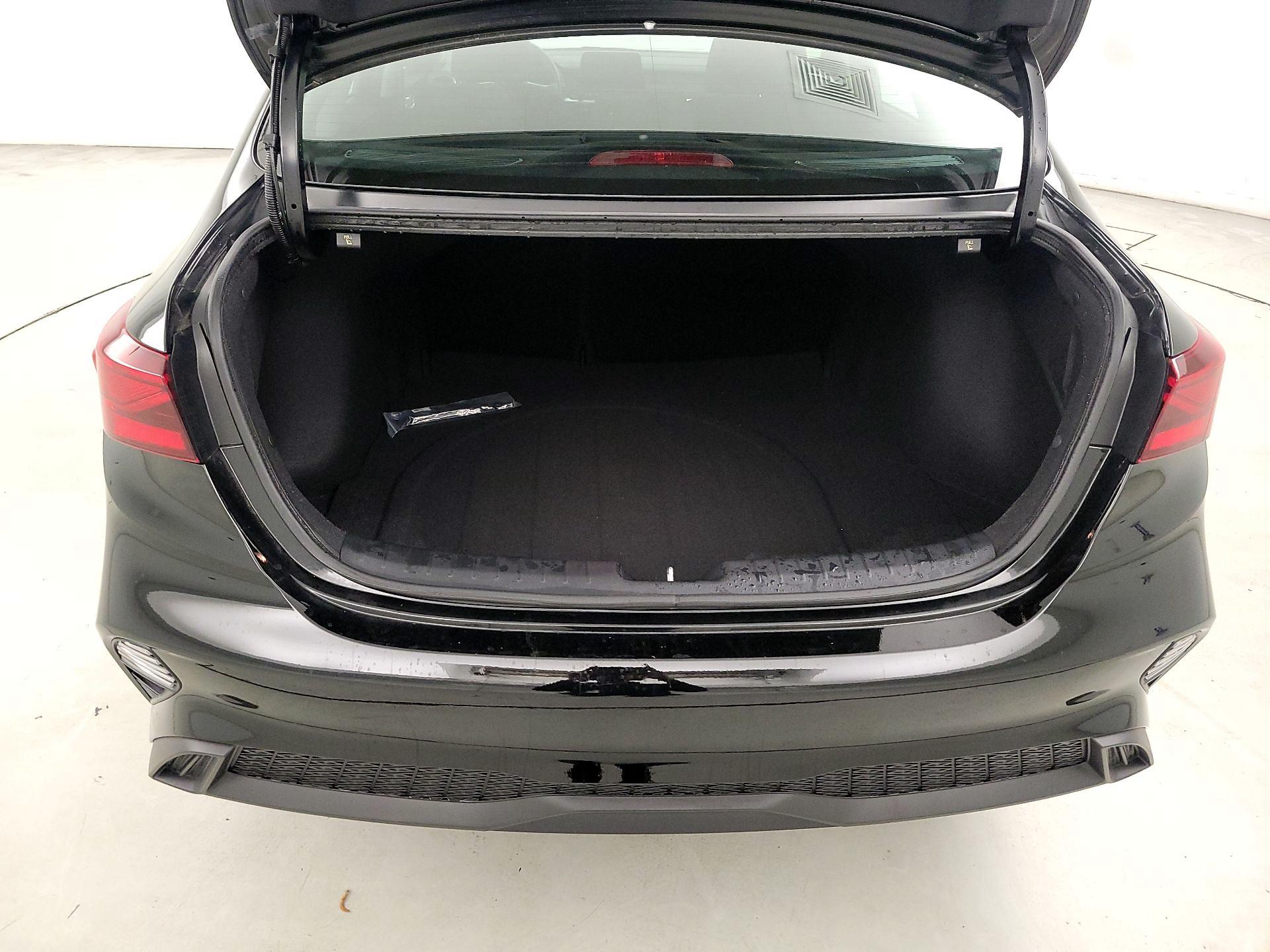 Thumbnail: 2024 Kia Forte - 20