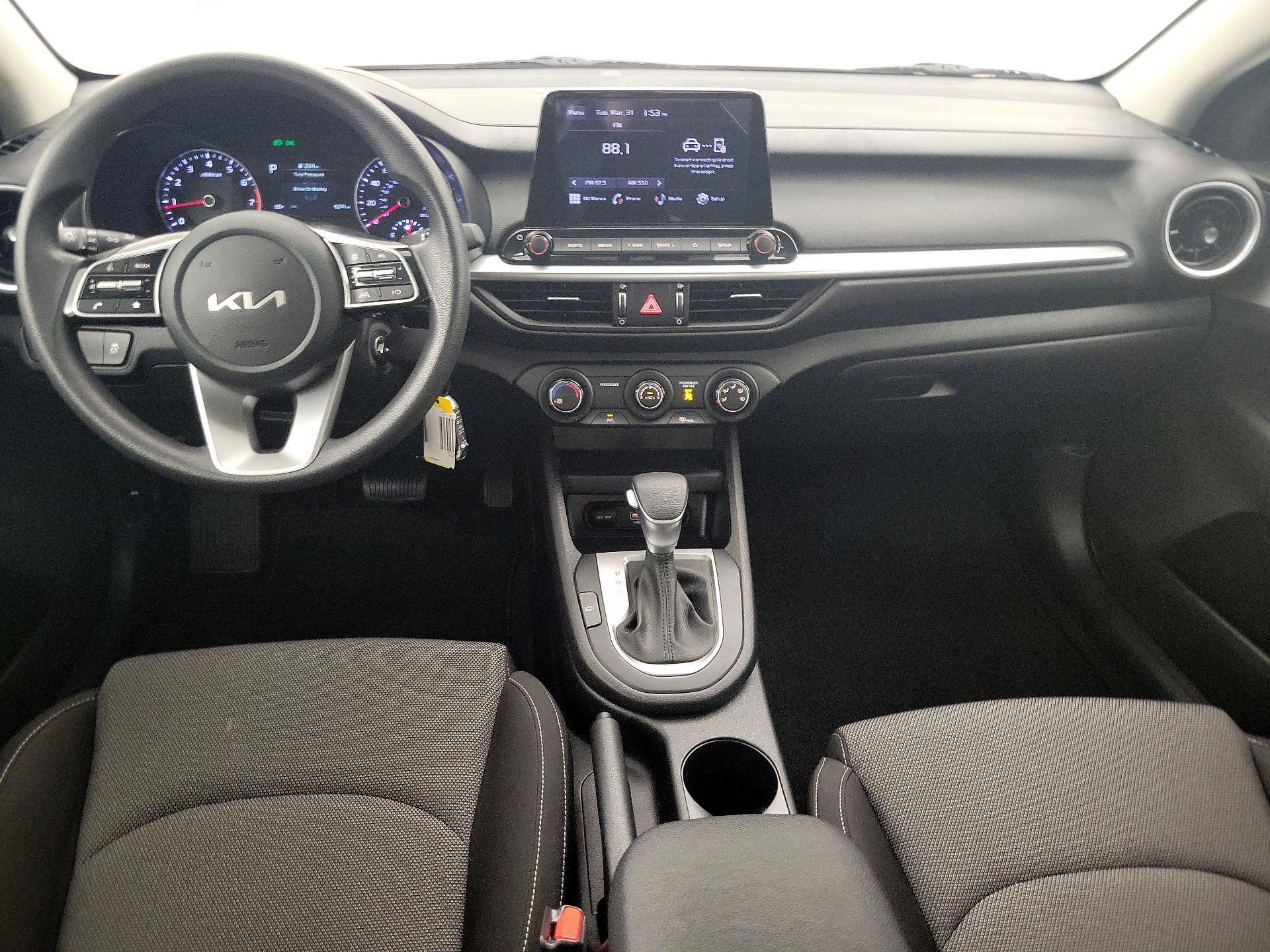 Thumbnail: 2023 Kia Forte - 9