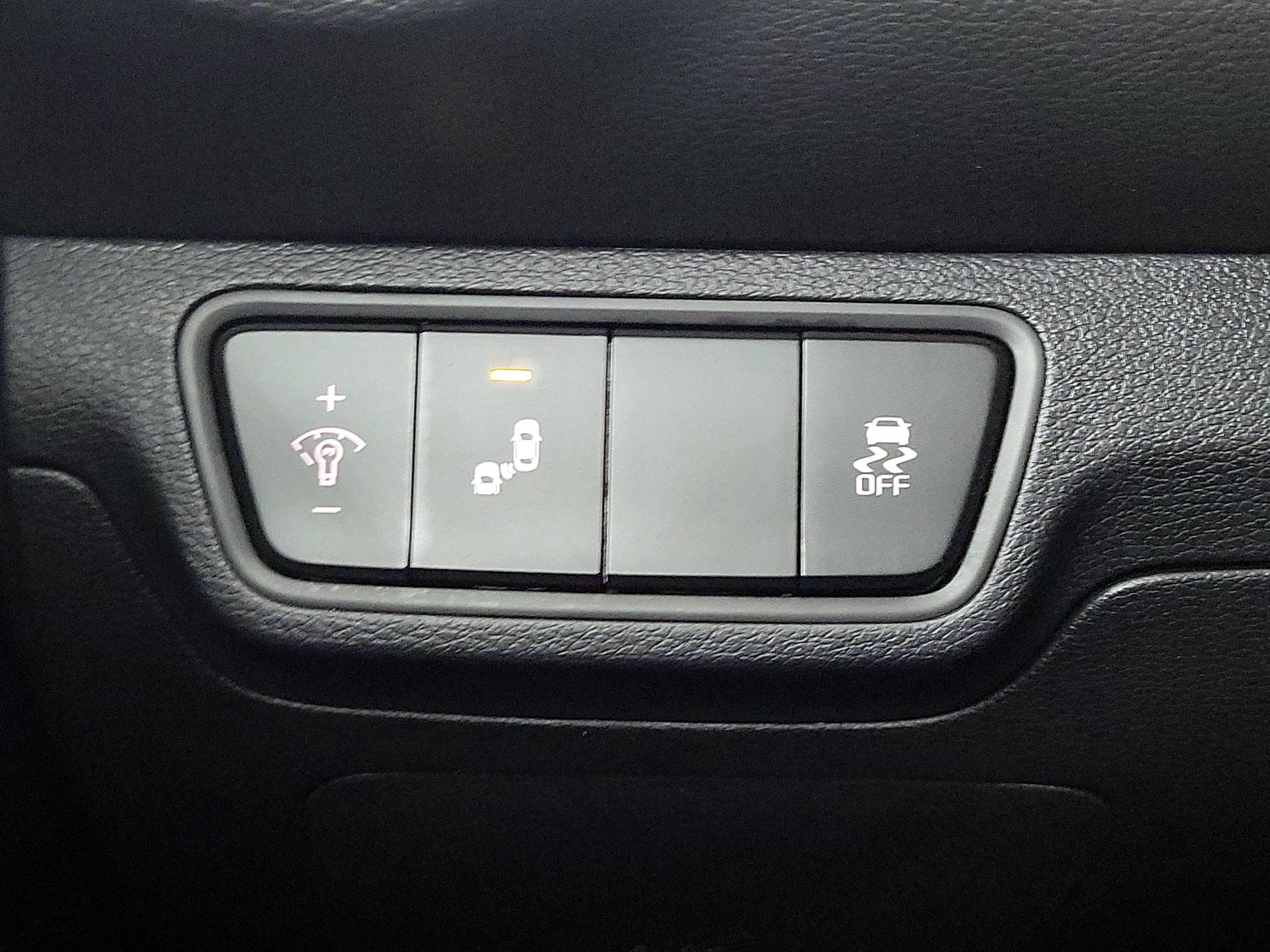 Thumbnail: 2023 Kia Forte - 13