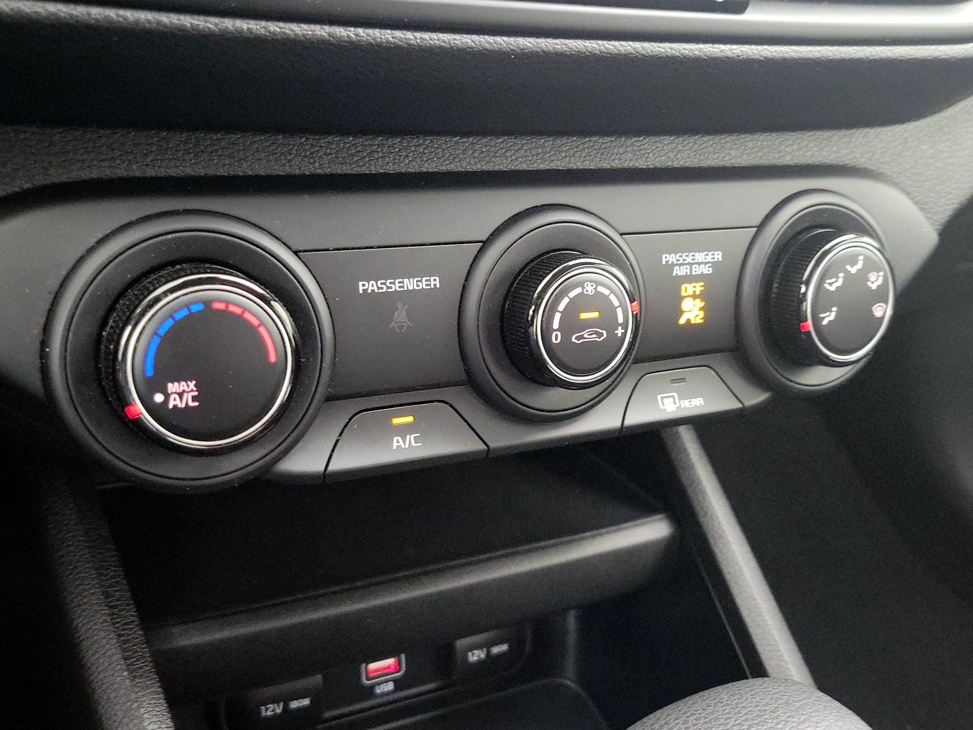 Thumbnail: 2023 Kia Forte - 16