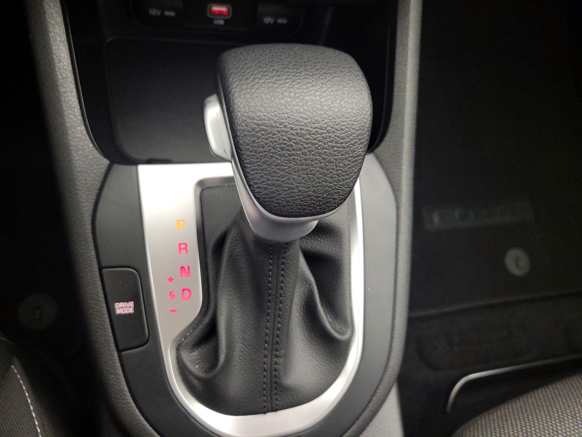 Thumbnail: 2023 Kia Forte - 17