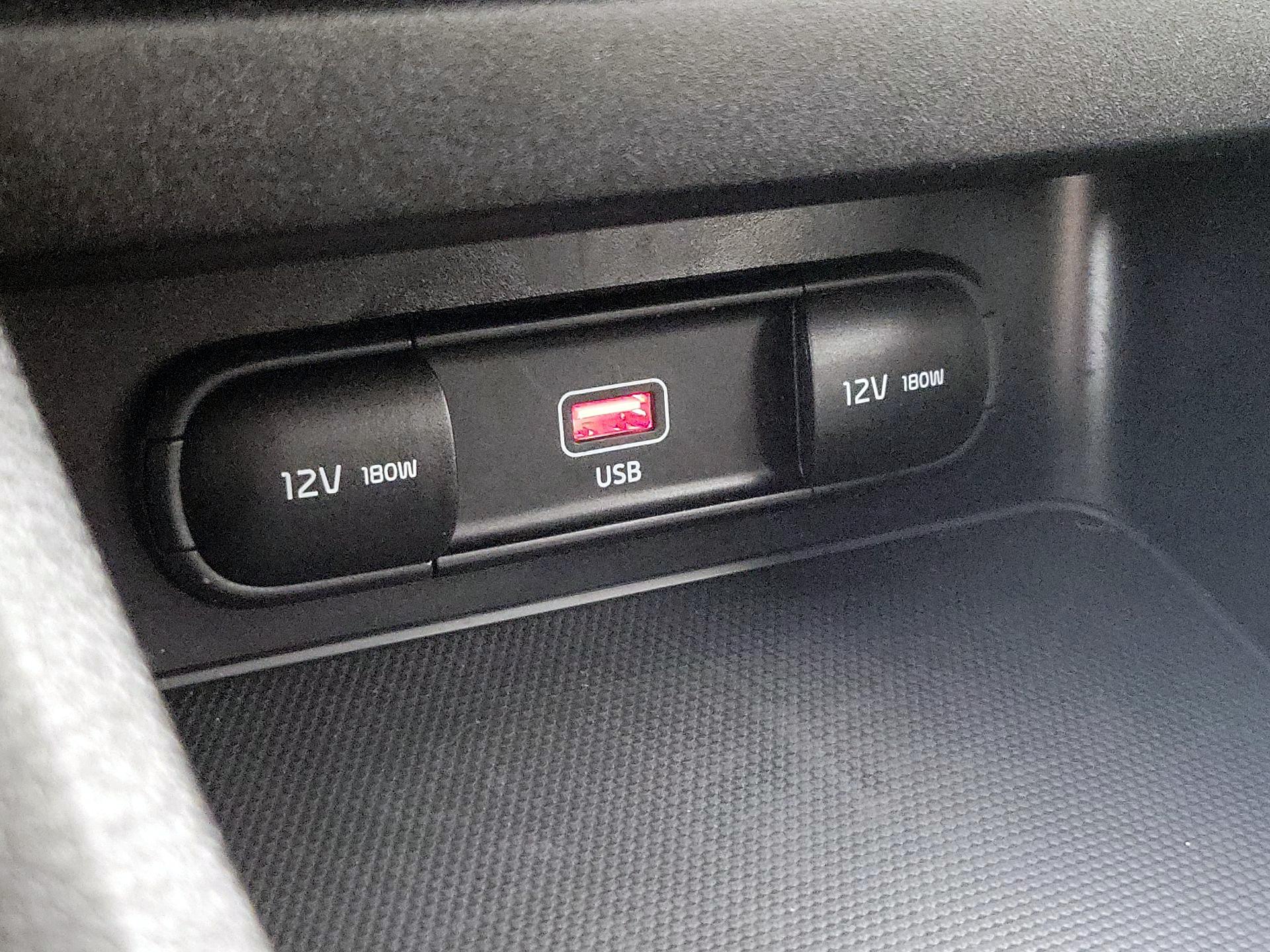 Thumbnail: 2023 Kia Forte - 18