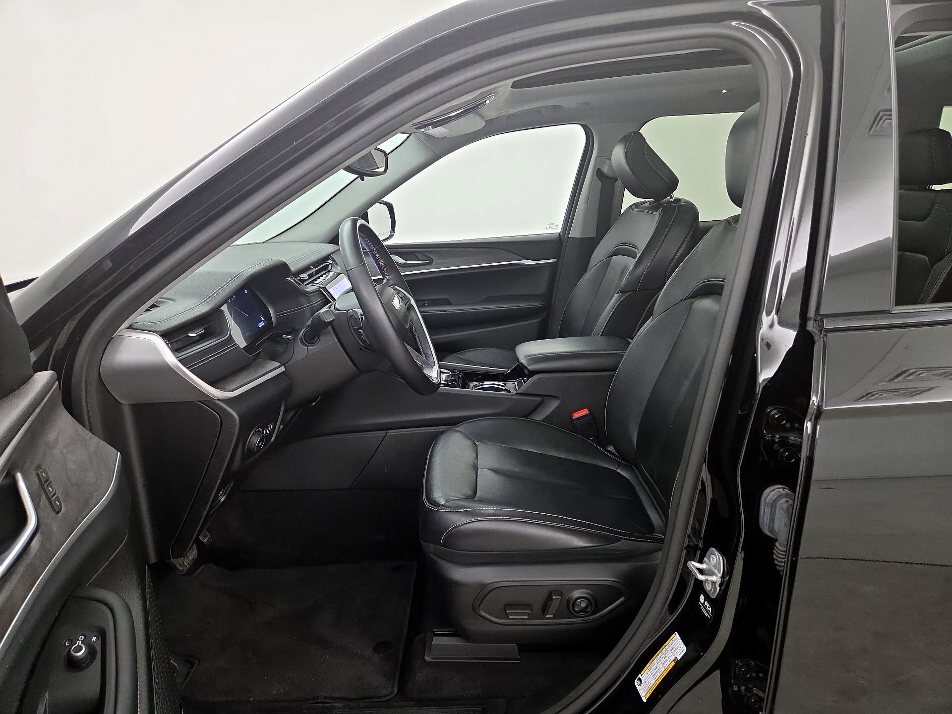 Thumbnail: 2022 Jeep Grand Cherokee L - 11