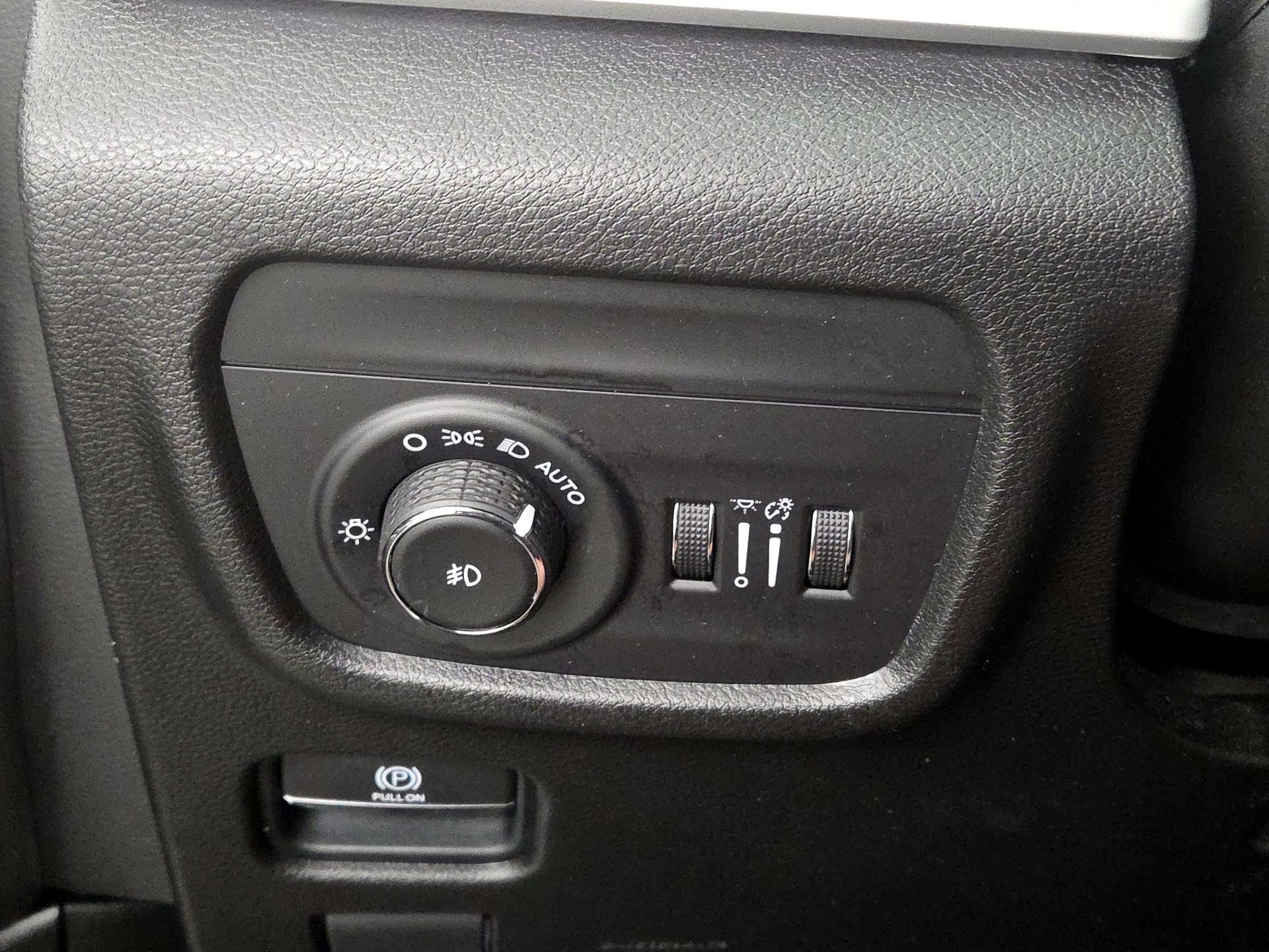 Thumbnail: 2022 Jeep Grand Cherokee L - 13