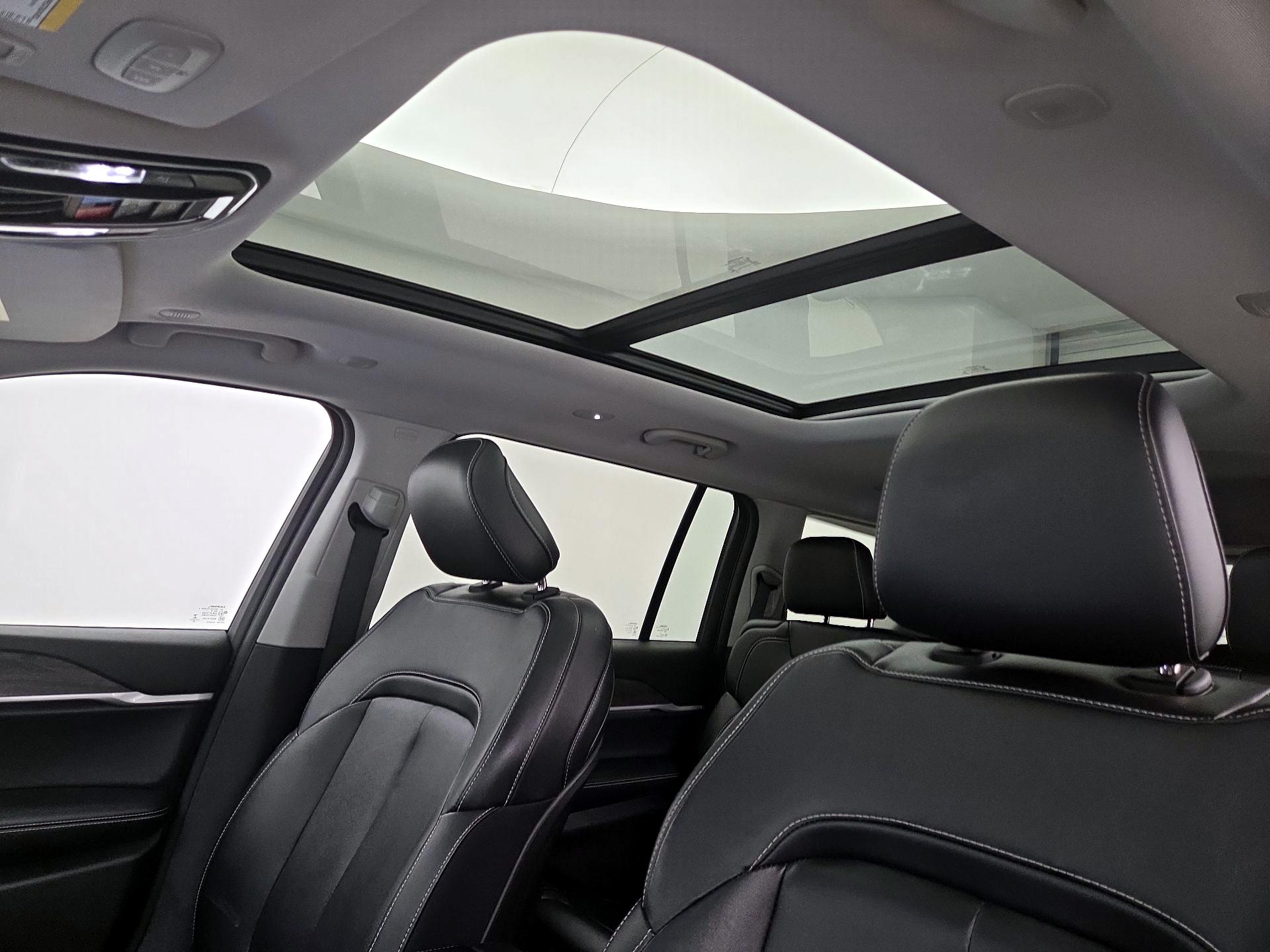 Thumbnail: 2022 Jeep Grand Cherokee L - 20