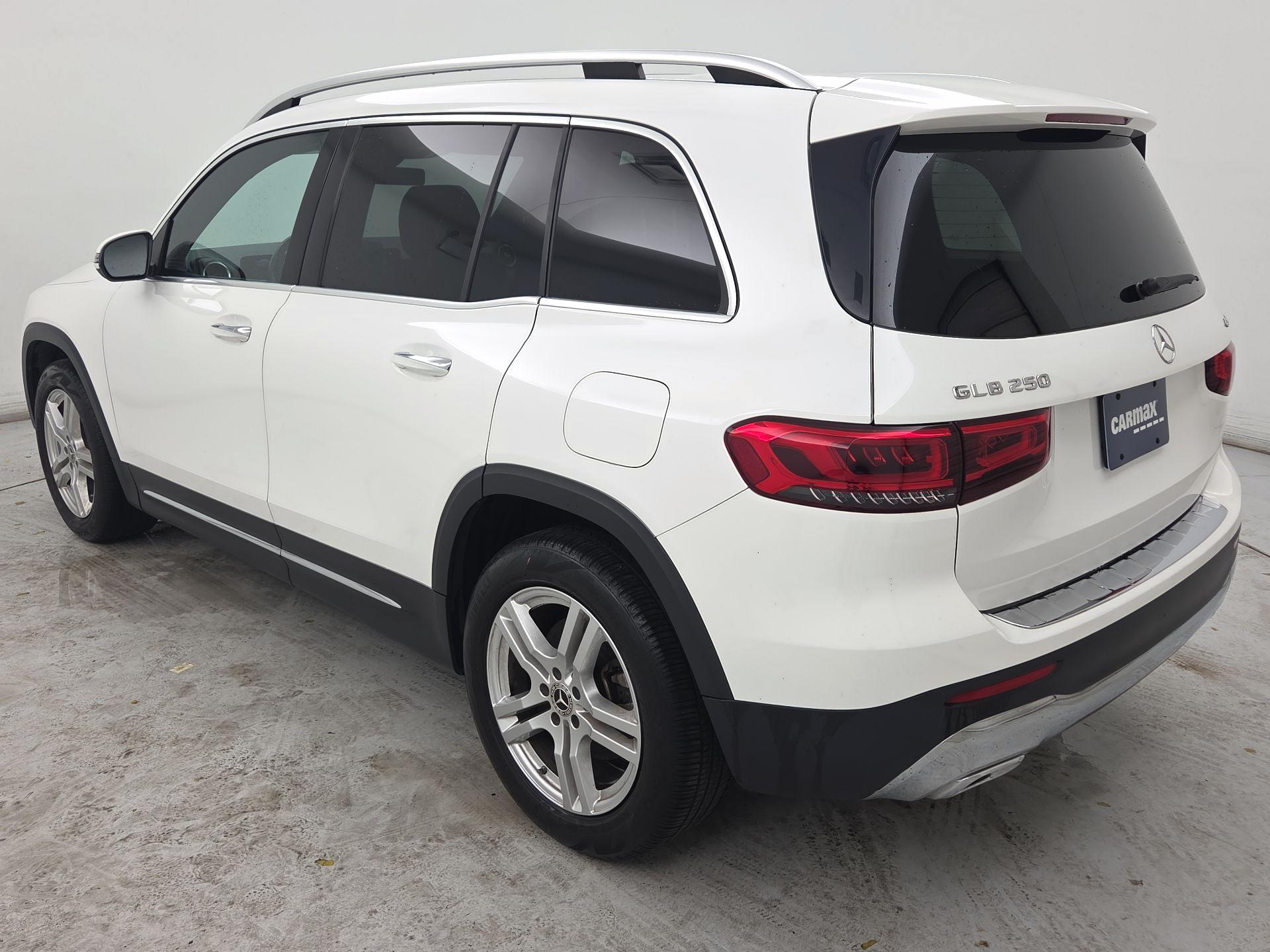 Thumbnail: 2020 Mercedes-Benz GLB - 7